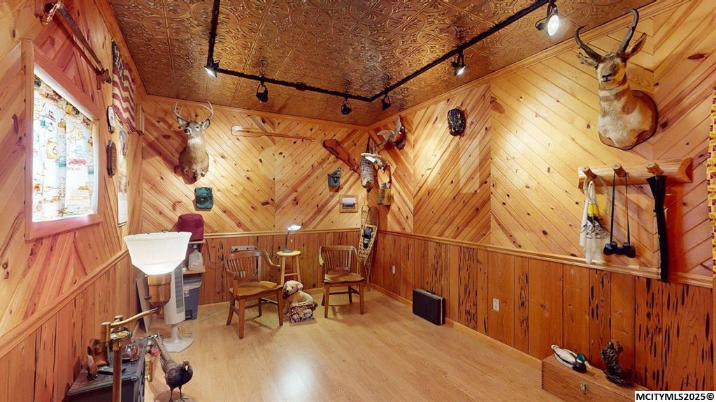 Clear Lake, Iowa, 50428, United States, 3 Bedrooms Bedrooms, ,2 BathroomsBathrooms,Residential,For Sale,1975184