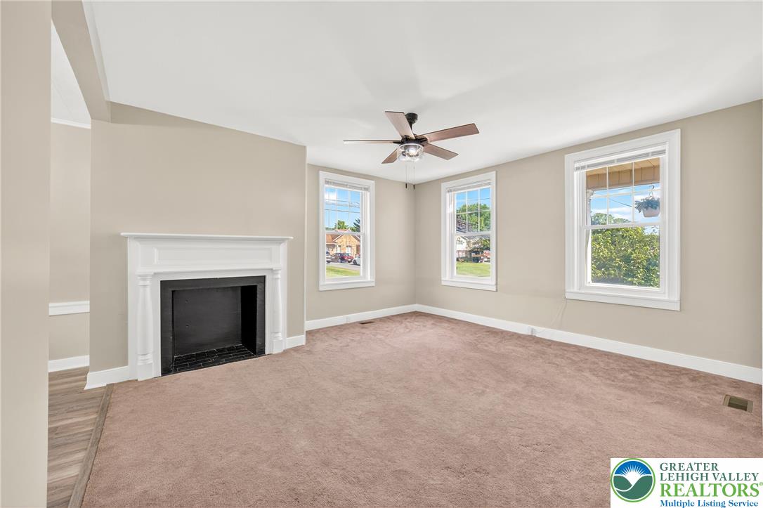 East Allen Twp, Pennsylvania, 18017, United States, 4 Bedrooms Bedrooms, ,2 BathroomsBathrooms,Residential,For Sale,1926367
