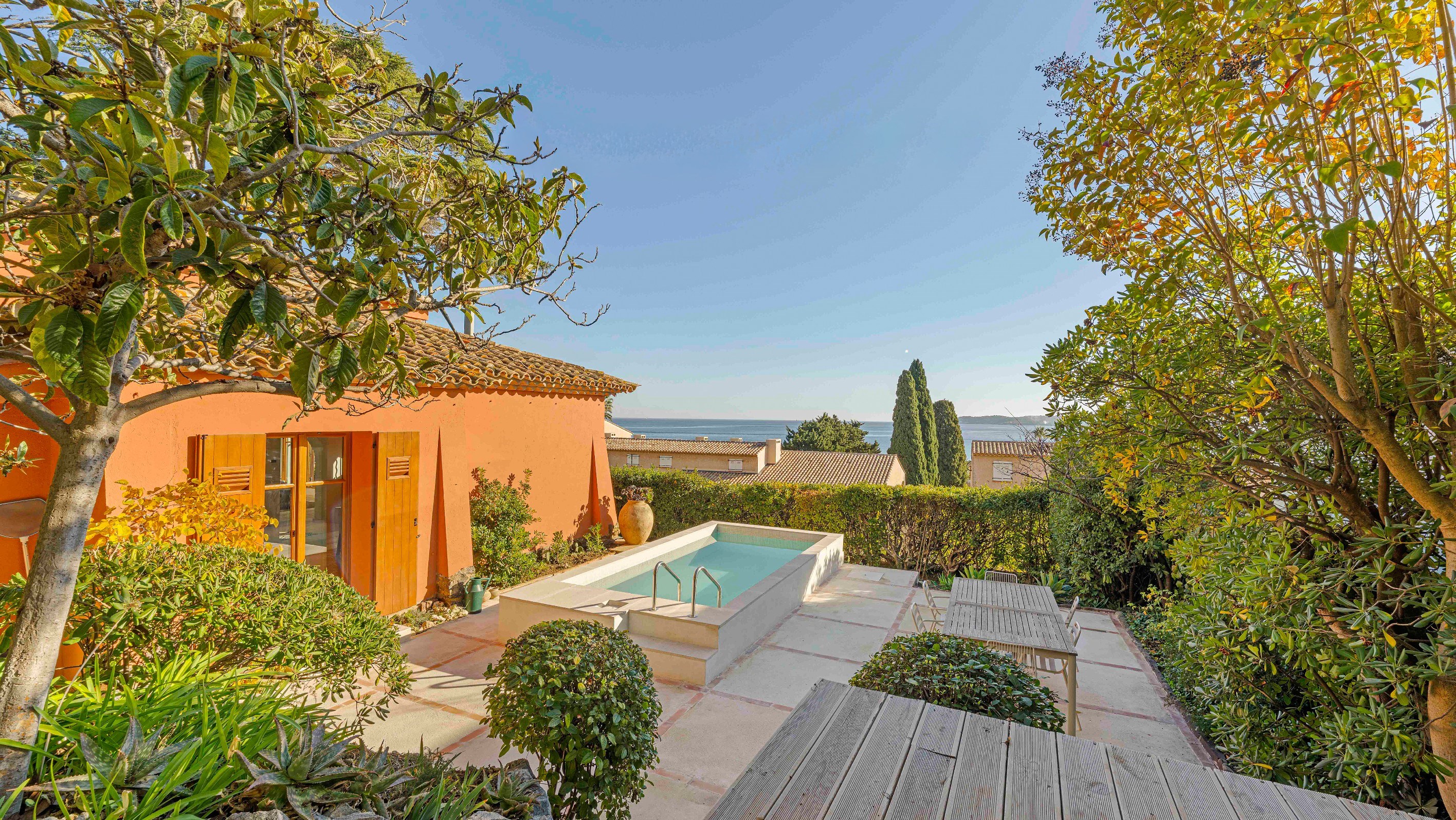  Renovated Art Deco villa with sea view, 300 m from the beaches, Sainte-Maxime, … - 物件實景