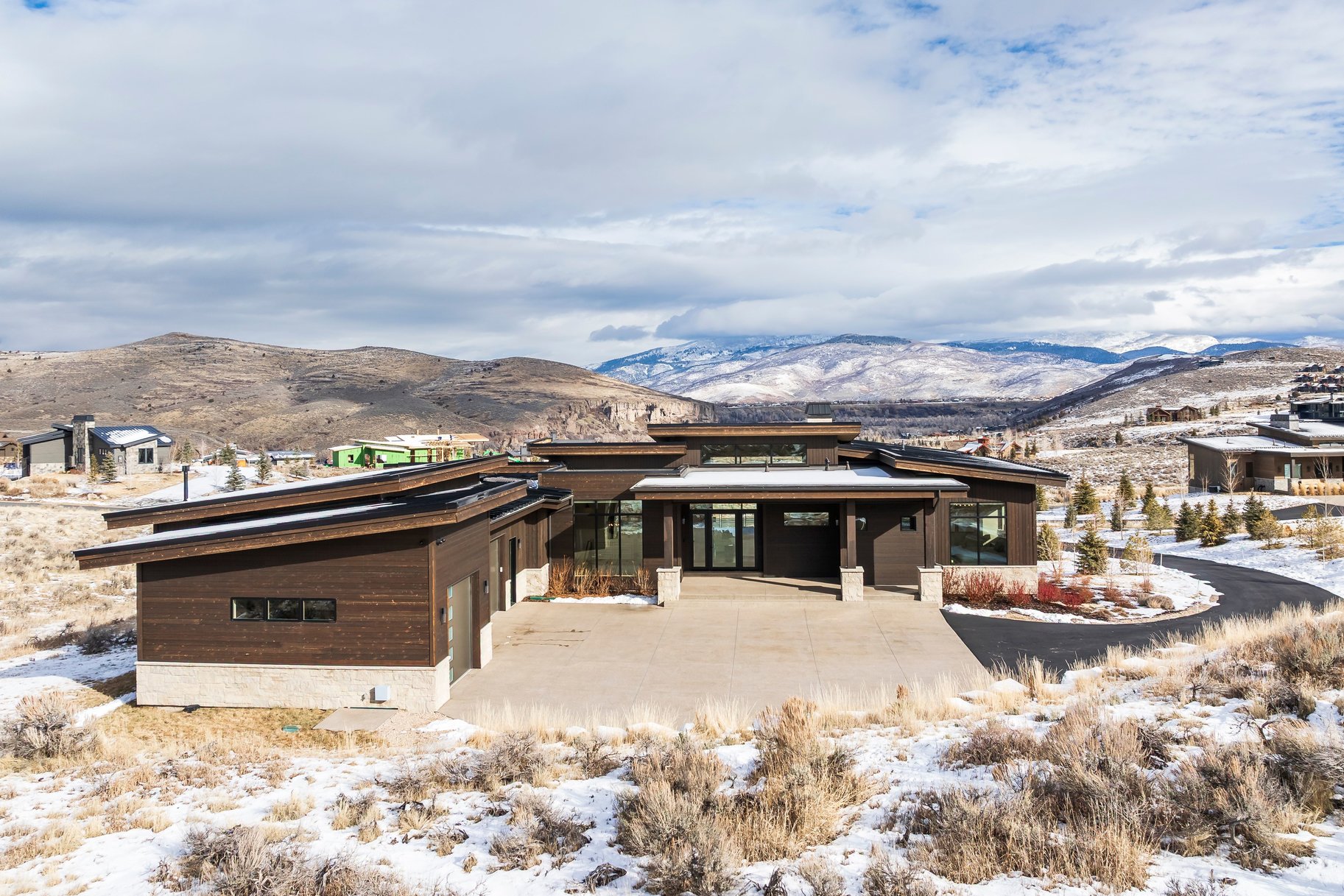  Beautiful Modern Custom Home with Rock Cliff Views at Victory Ranch - 物件實景