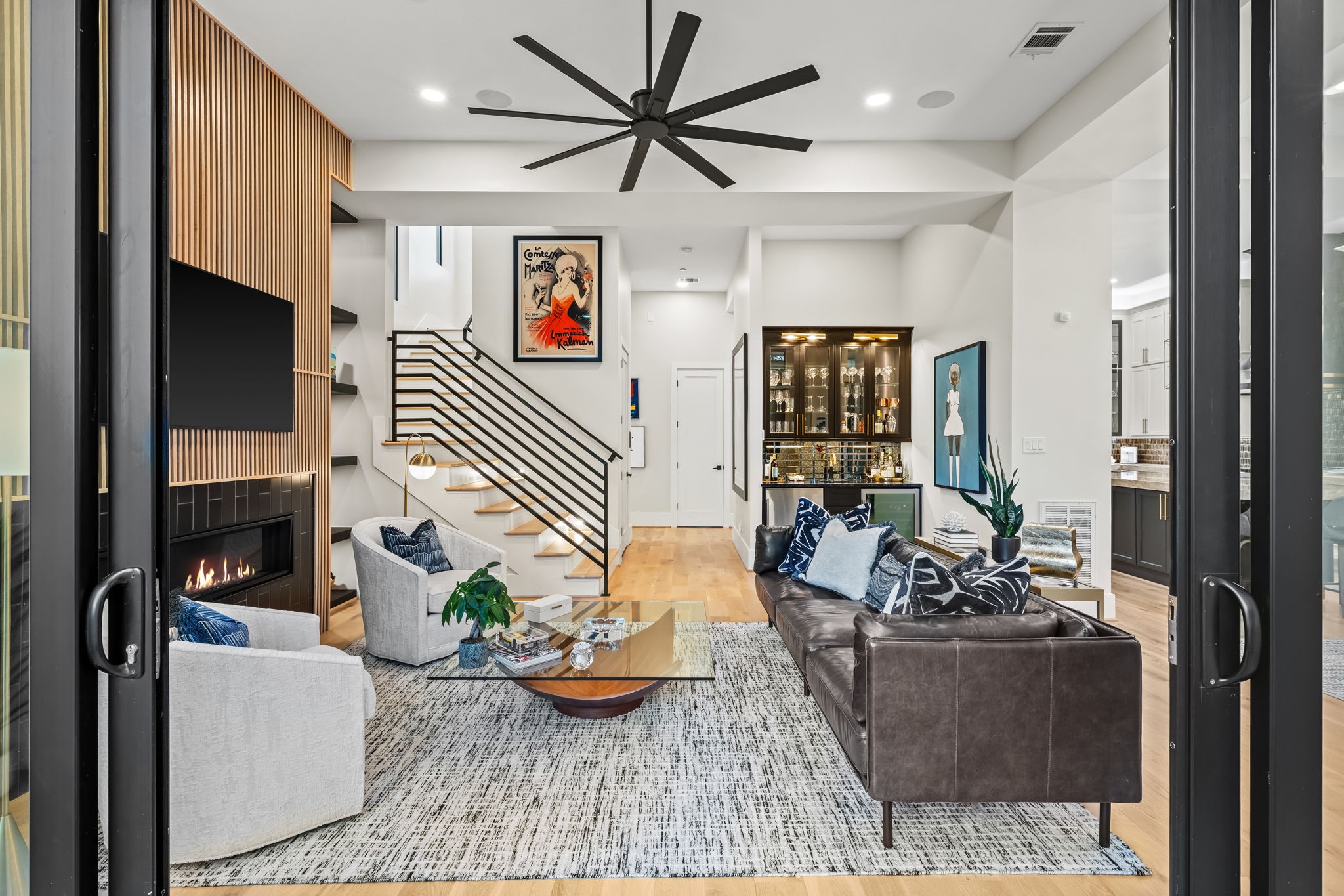  611 N Live Oak Street - 物件實景