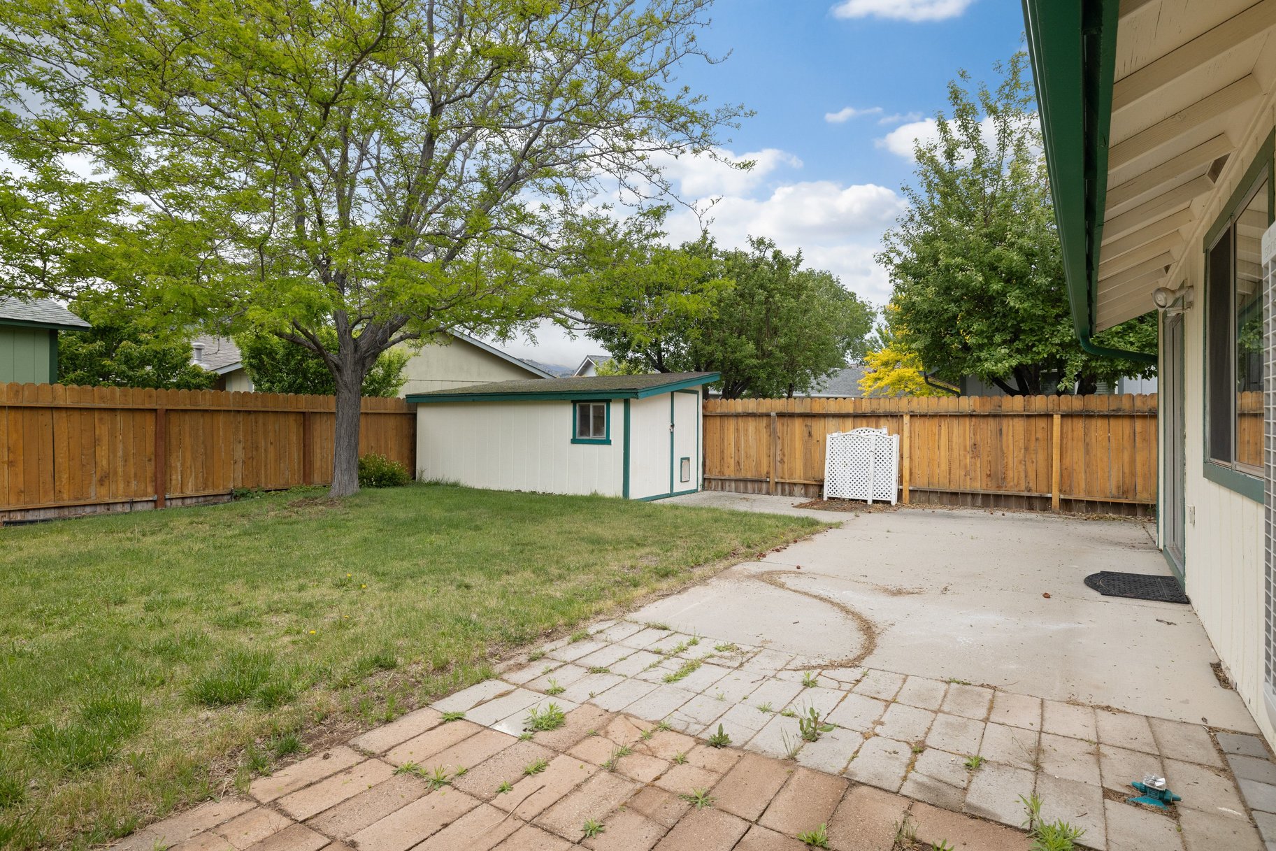  Move-in Ready. Great starter or investment home - 物件實景