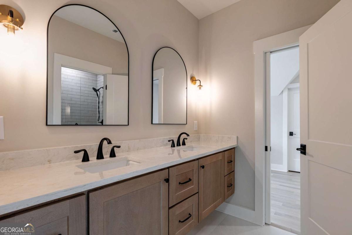 Monroe, Georgia, 30656, United States, 5 Bedrooms Bedrooms, ,5 BathroomsBathrooms,Residential,For Sale,1792838