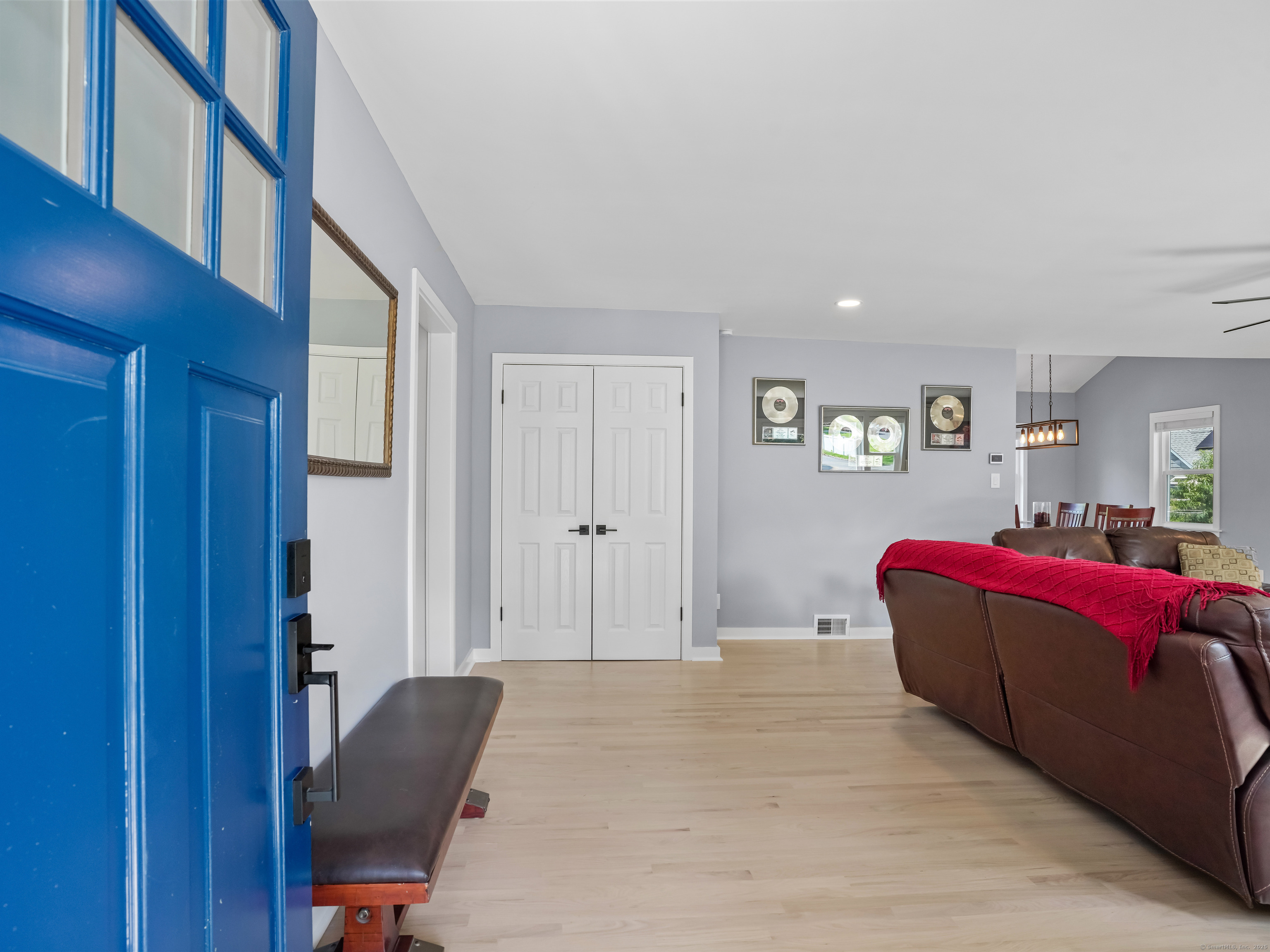 Trumbull, Connecticut, 06611, United States, 2 Bedrooms Bedrooms, ,2 BathroomsBathrooms,Residential,For Sale,1917497