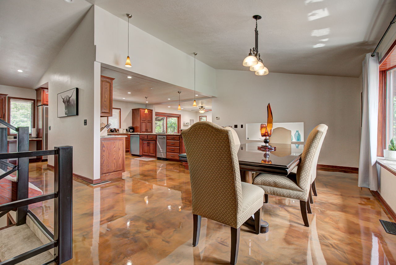 Enid, Oklahoma, 73703, United States, 4 Bedrooms Bedrooms, ,3 BathroomsBathrooms,Residential,For Sale,1810033