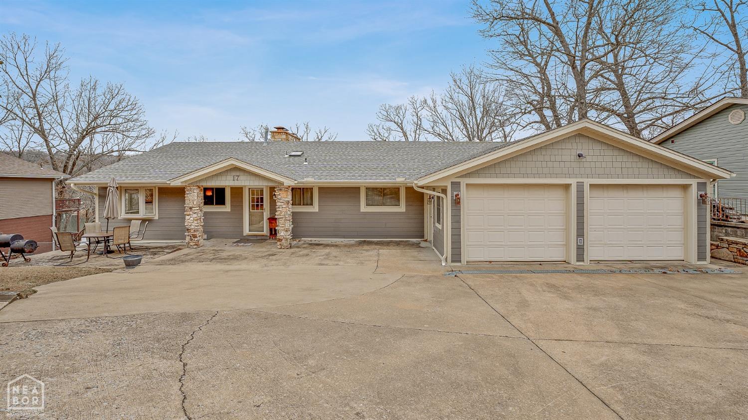 Cherokee Village, Arkansas, 72529, United States, 6 Bedrooms Bedrooms, ,3 BathroomsBathrooms,Residential,For Sale,1983477