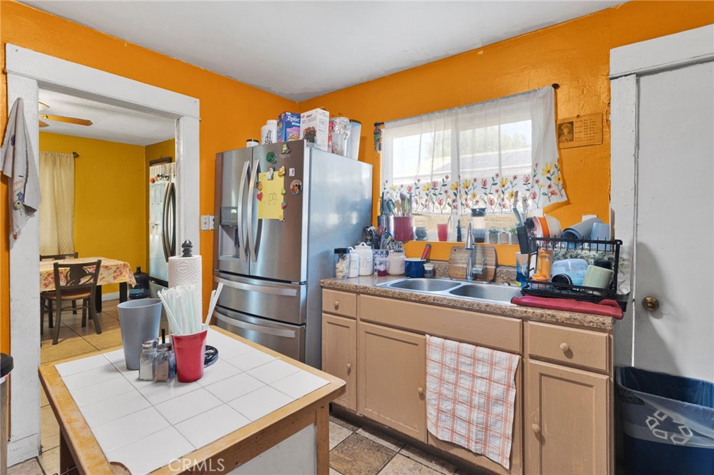 Redlands, California, 92374, United States, 5 Bedrooms Bedrooms, ,3 BathroomsBathrooms,Residential,For Sale,1987347