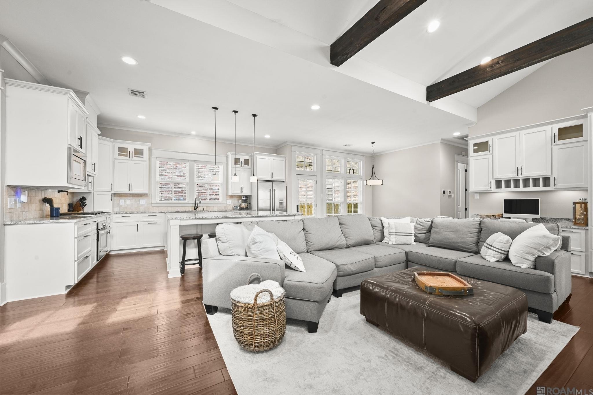 Baton Rouge, Louisiana, 70810, United States, 4 Bedrooms Bedrooms, ,4 BathroomsBathrooms,Residential,For Sale,2005537