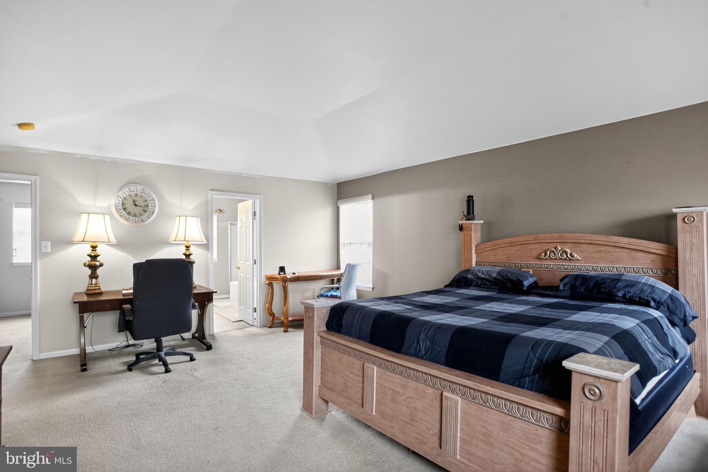 Burlington, New Jersey, 08016, United States, 4 Bedrooms Bedrooms, ,3 BathroomsBathrooms,Residential,For Sale,1988939