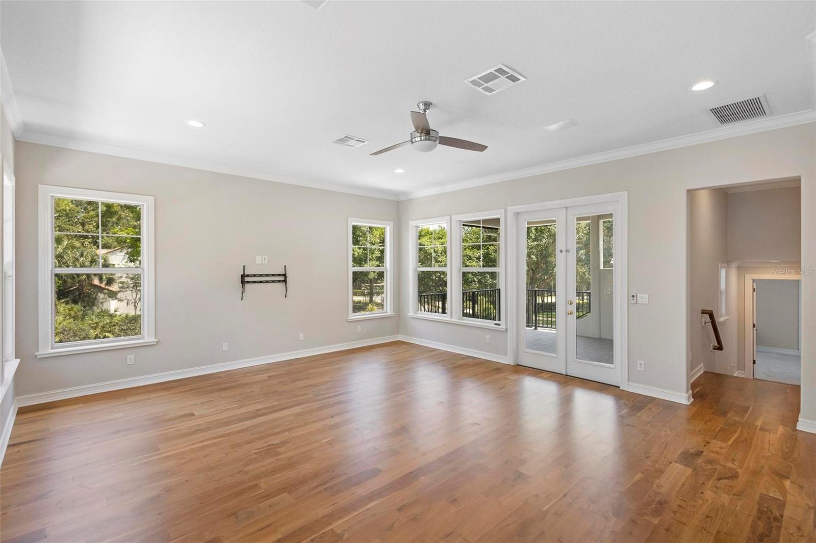 ORLANDO, Florida, 32827, United States, 3 Bedrooms Bedrooms, ,5 BathroomsBathrooms,Residential,For Sale,1825170