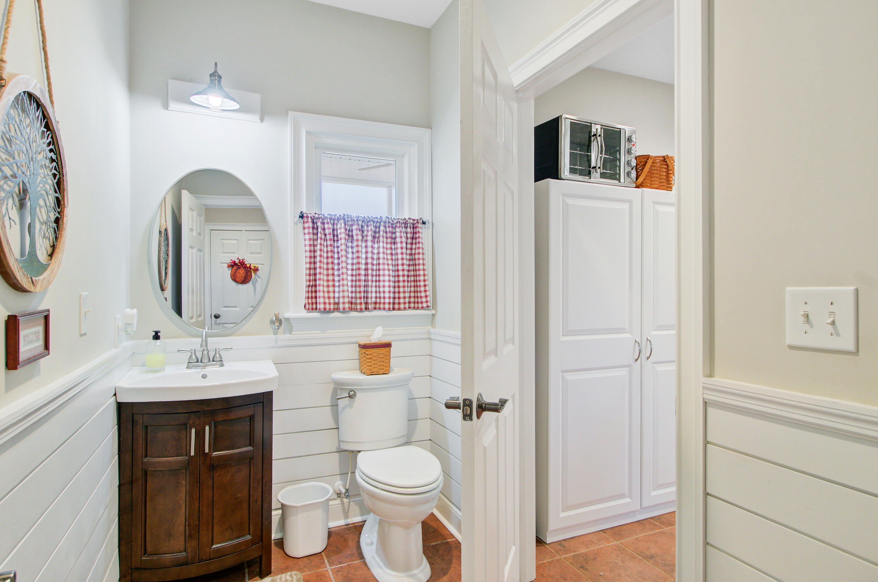 Cross, South Carolina, 29436, United States, 4 Bedrooms Bedrooms, ,3 BathroomsBathrooms,Residential,For Sale,1992832