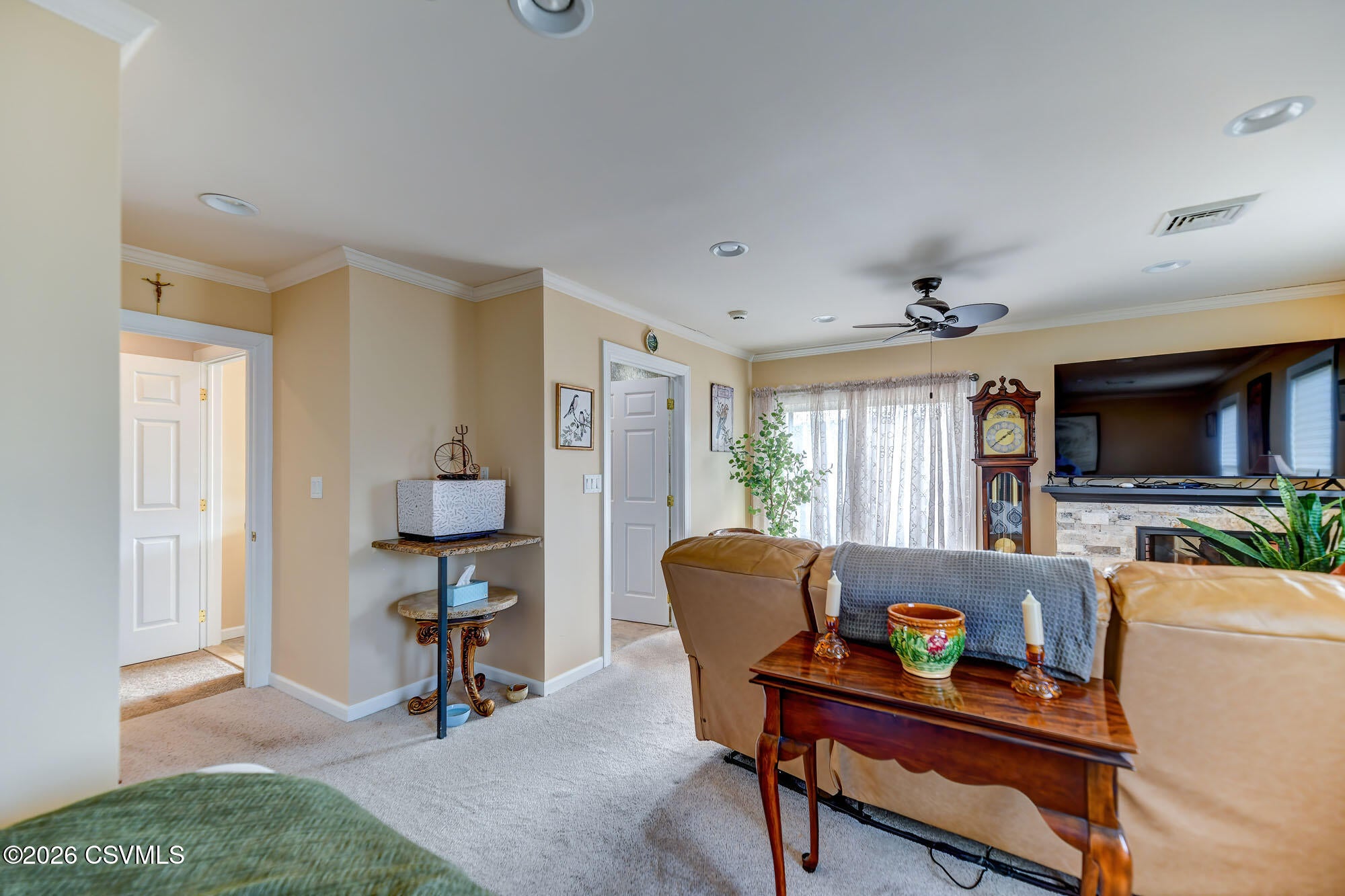 Bloomsburg, Pennsylvania, 17815, United States, 3 Bedrooms Bedrooms, ,4 BathroomsBathrooms,Residential,For Sale,2010041