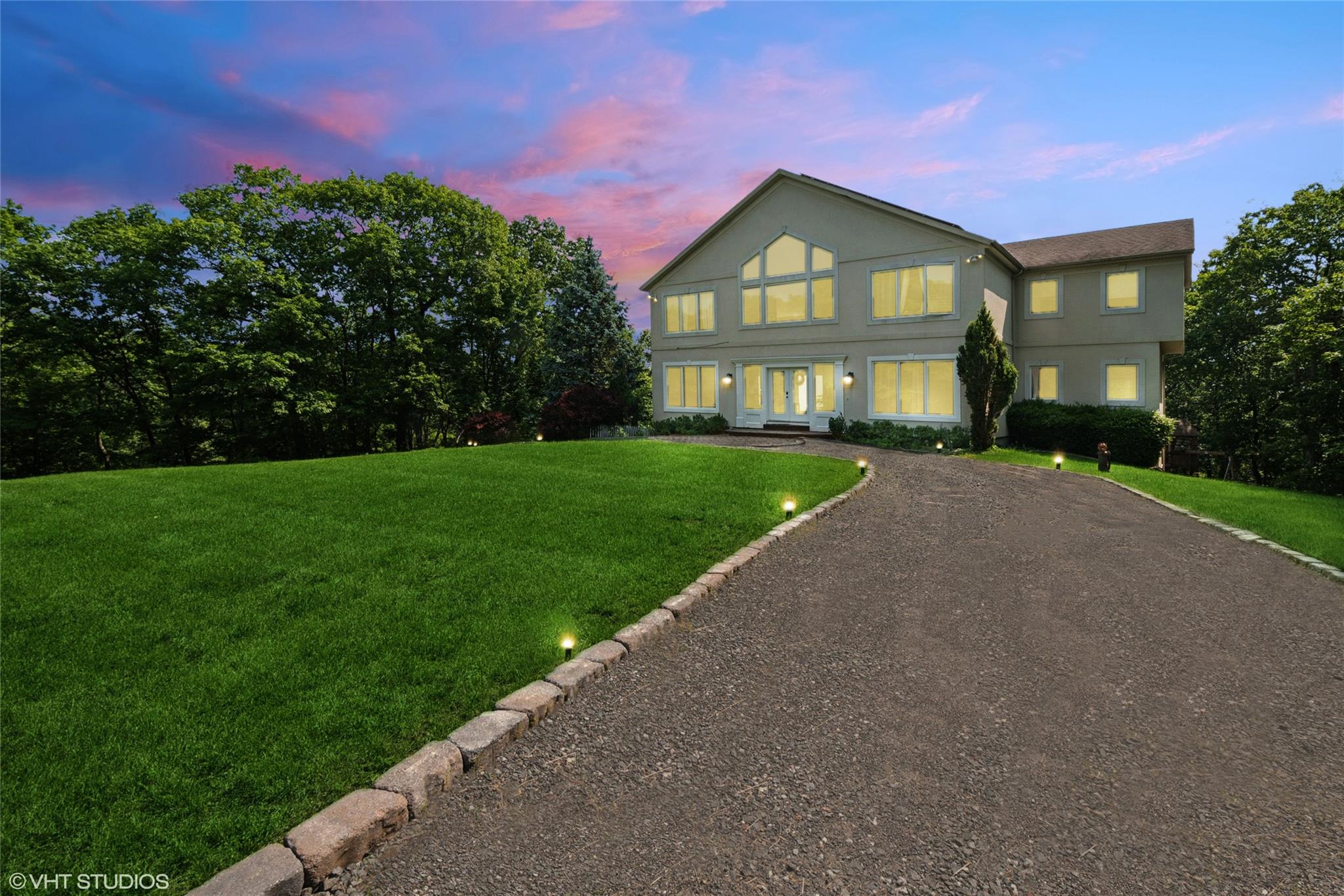 Tomkins Cove, New York, 10986, United States, 7 Bedrooms Bedrooms, ,6 BathroomsBathrooms,Residential,For Sale,1984375