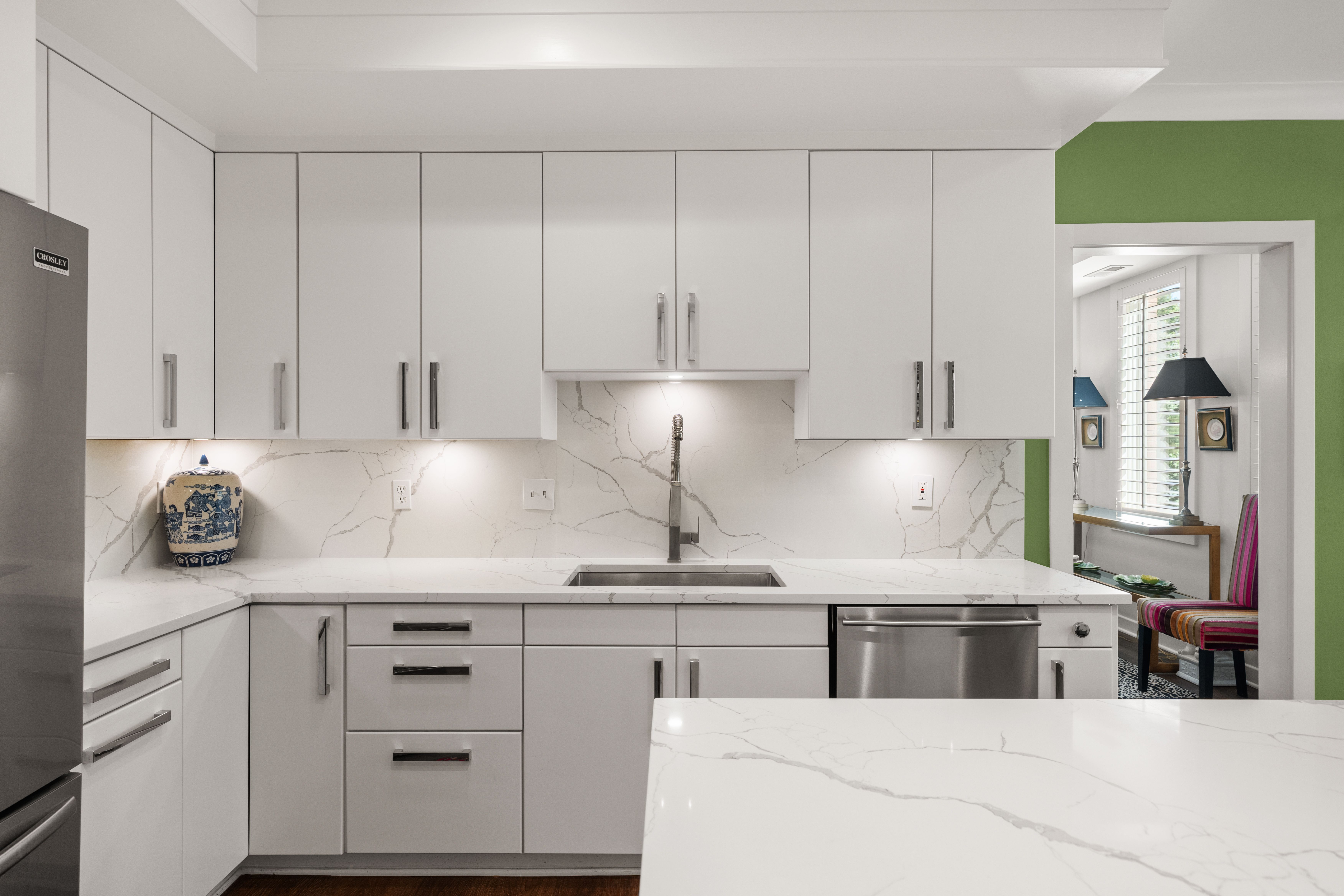  Beautifully updated and stylish, this Clayton condo offers move-in-ready living - 物件實景