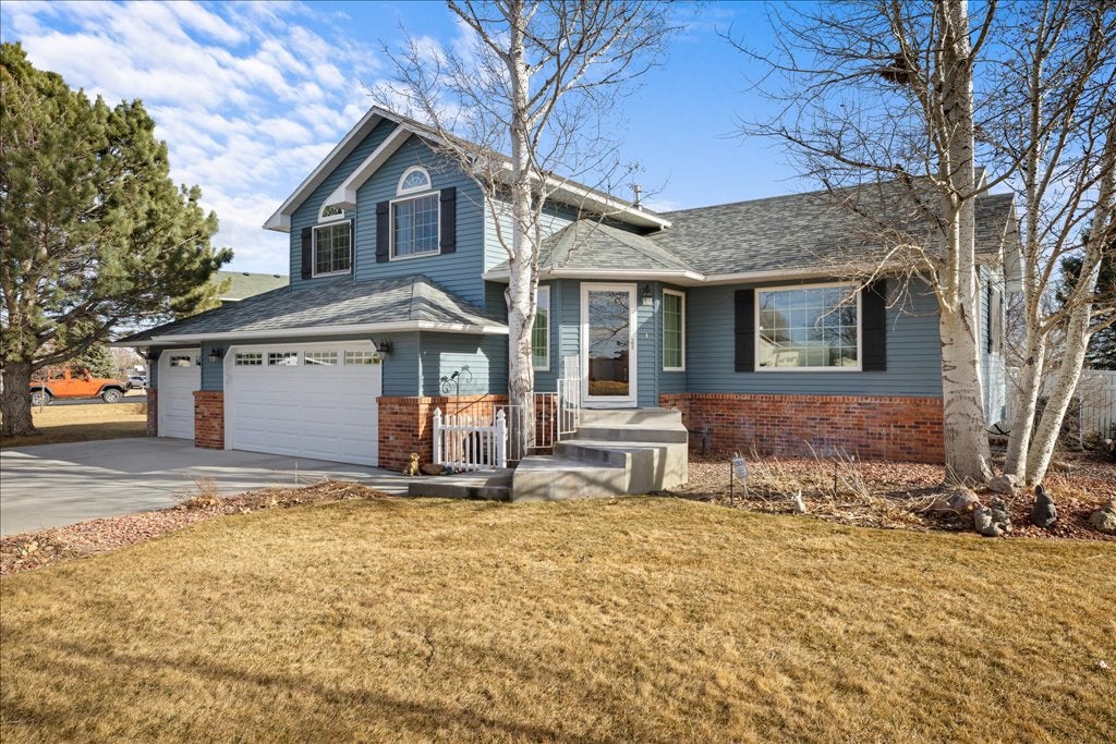 Billings, Montana, 59106, United States, 4 Bedrooms Bedrooms, ,3 BathroomsBathrooms,Residential,For Sale,2048330