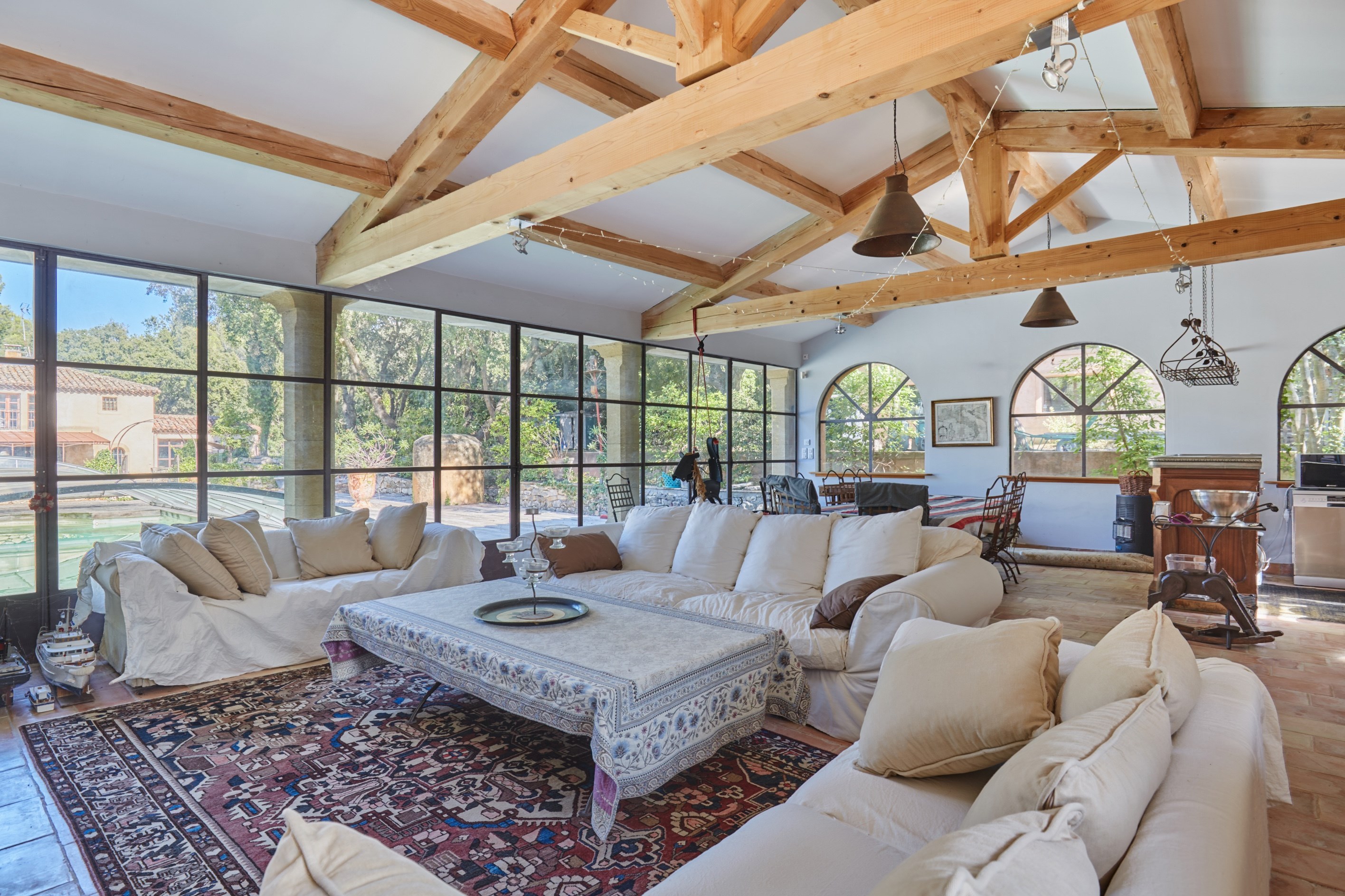  Elegant Country Estate in a Lush Green Setting - 物件實景