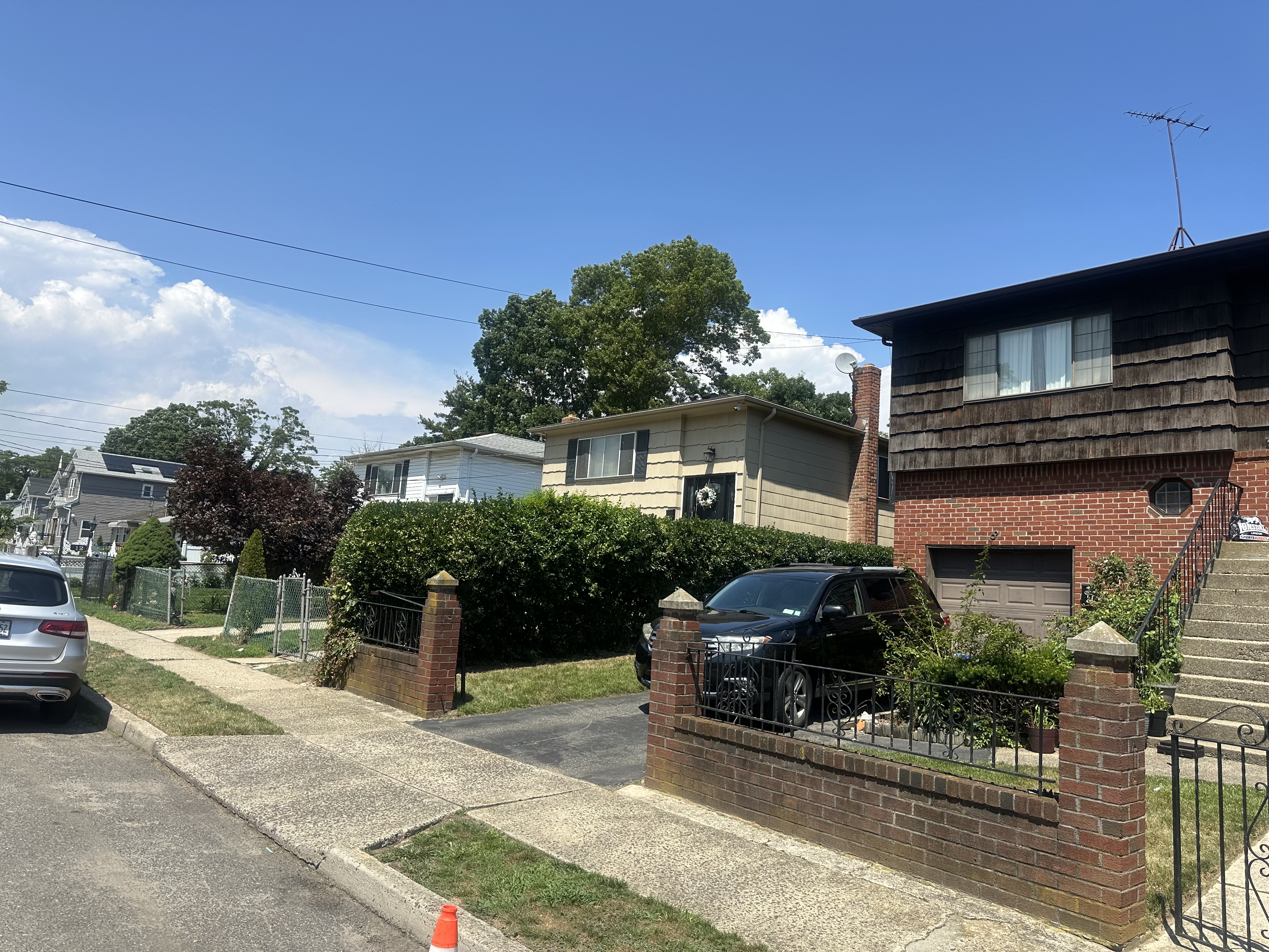 Roosevelt, New York, 11575, United States, 4 Bedrooms Bedrooms, ,3 BathroomsBathrooms,Residential,For Sale,1915638