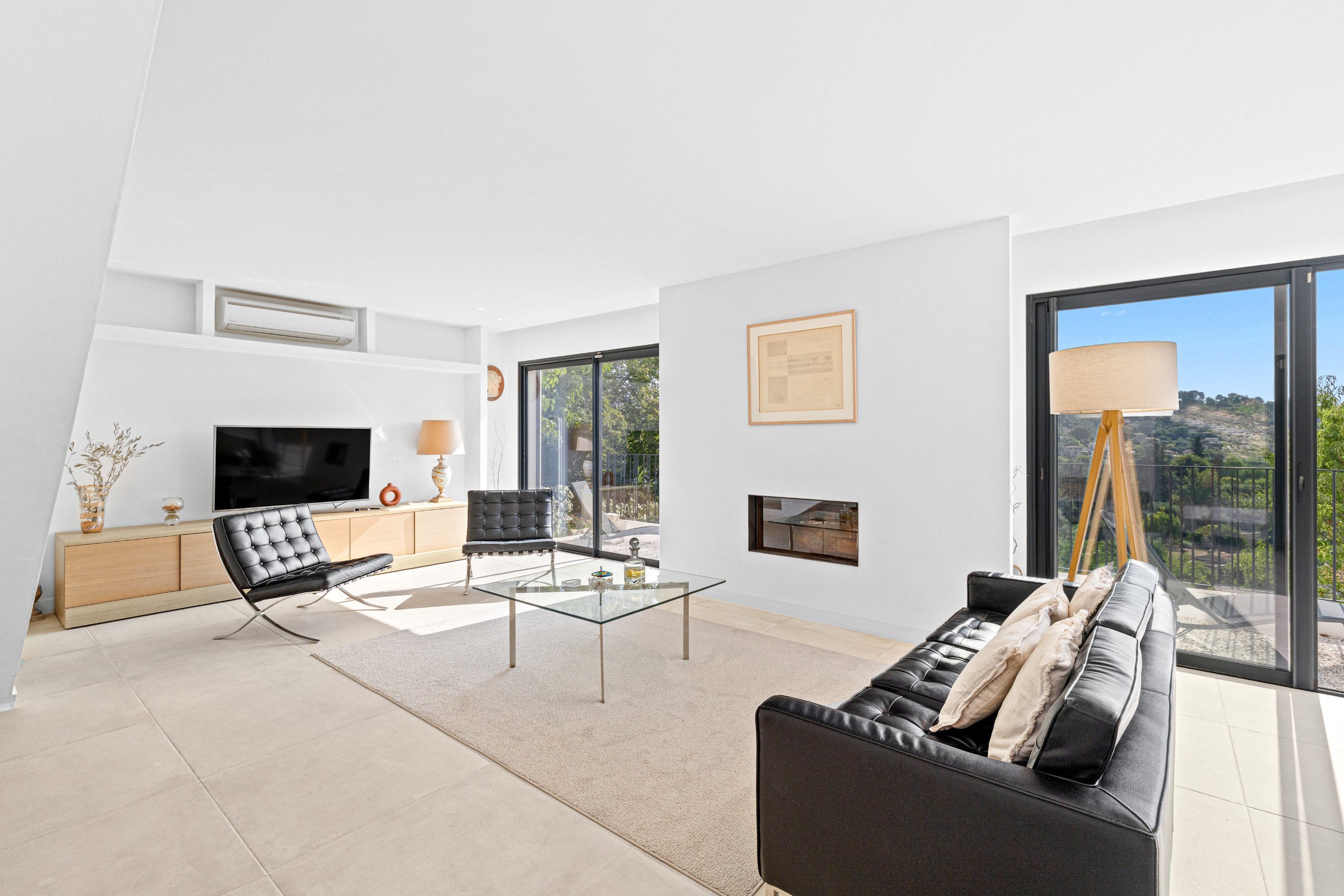  Architect-designed contemporary villa for sale in Vence near Saint-Paul-de-Vence - 物件實景