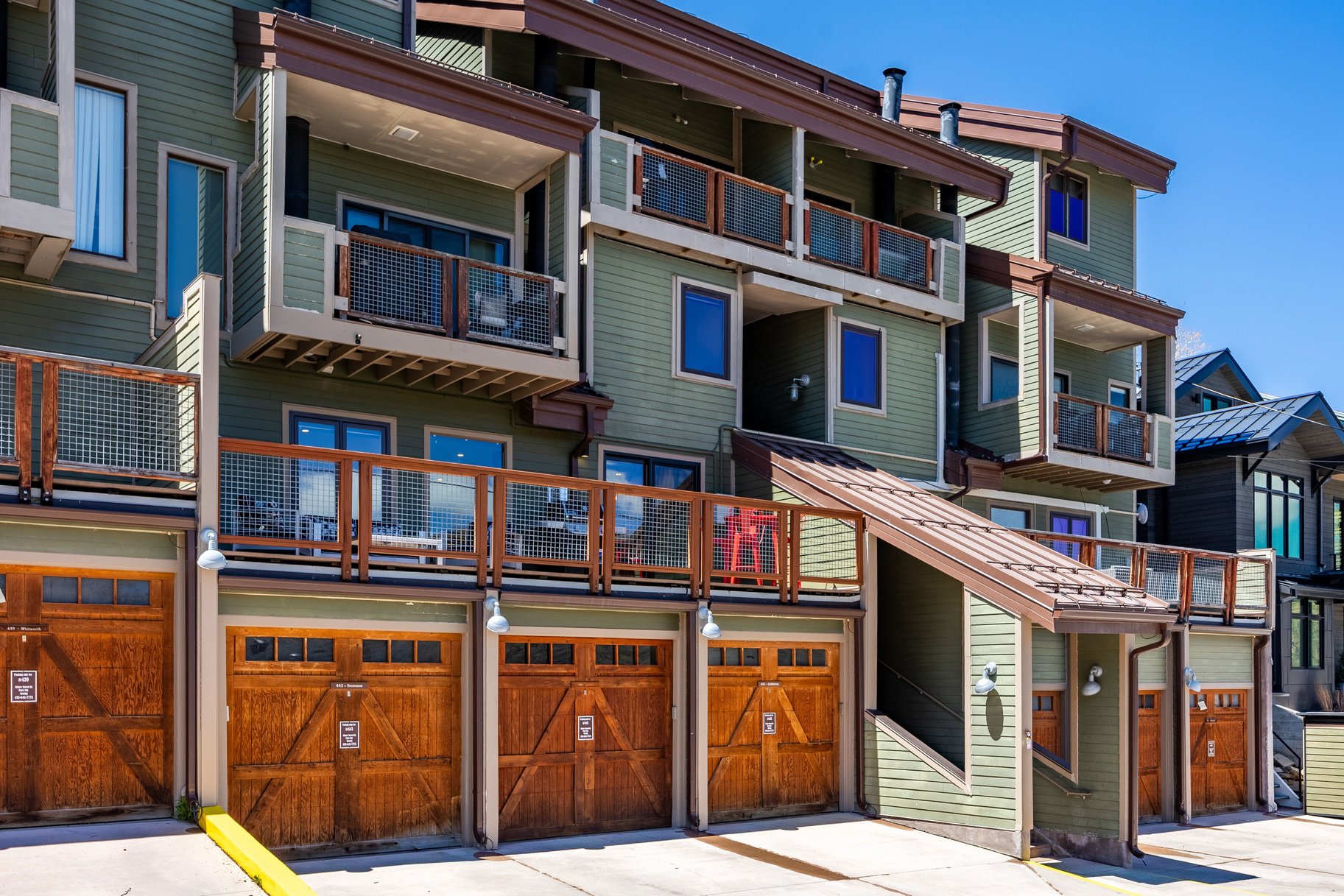  Fully Reimagined Ski-In/Ski-Out Condo — Smart Home Features - 物件實景