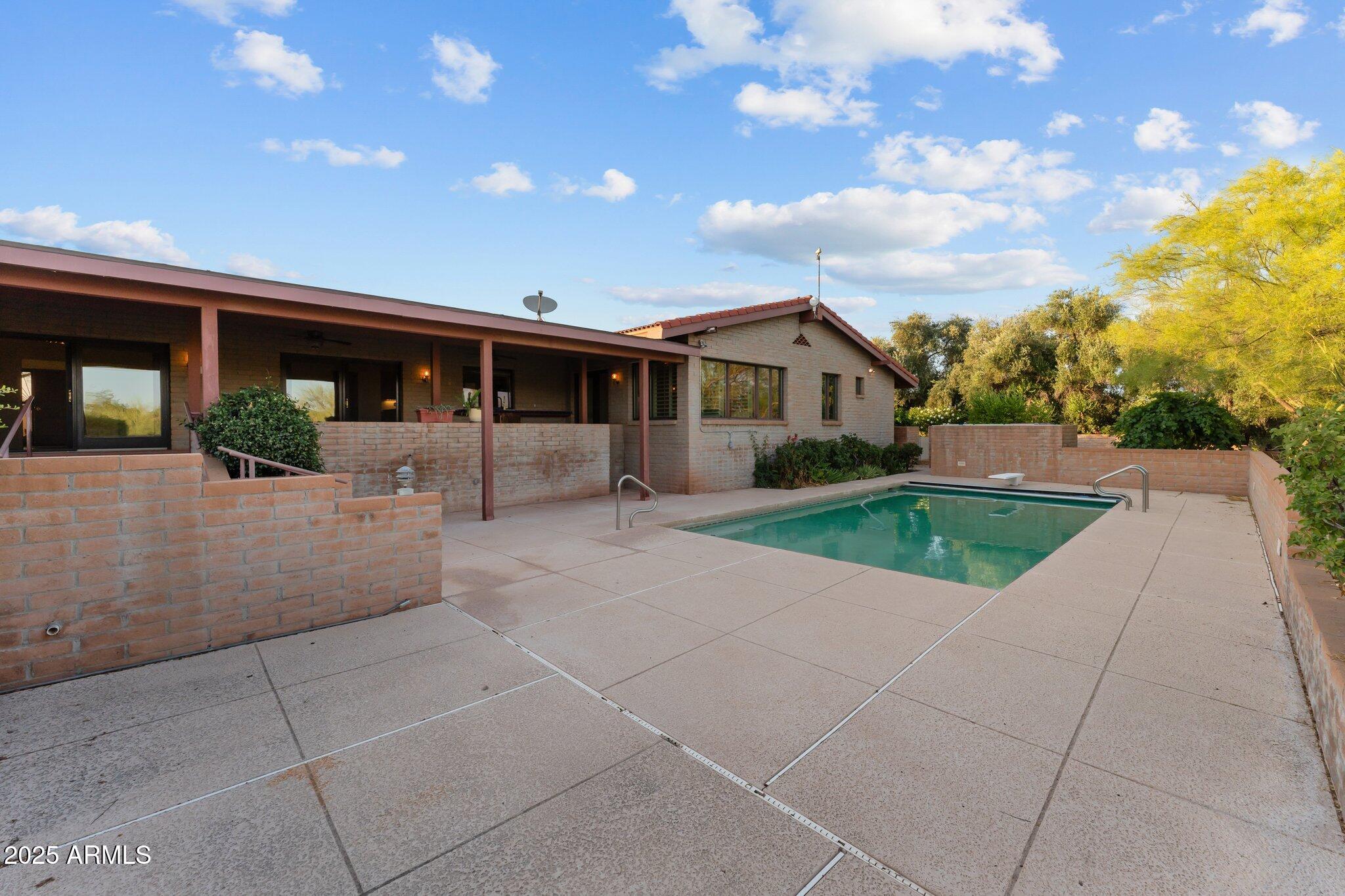 Wickenburg, Arizona, 85390, United States, 3 Bedrooms Bedrooms, ,3 BathroomsBathrooms,Residential,For Sale,1976707