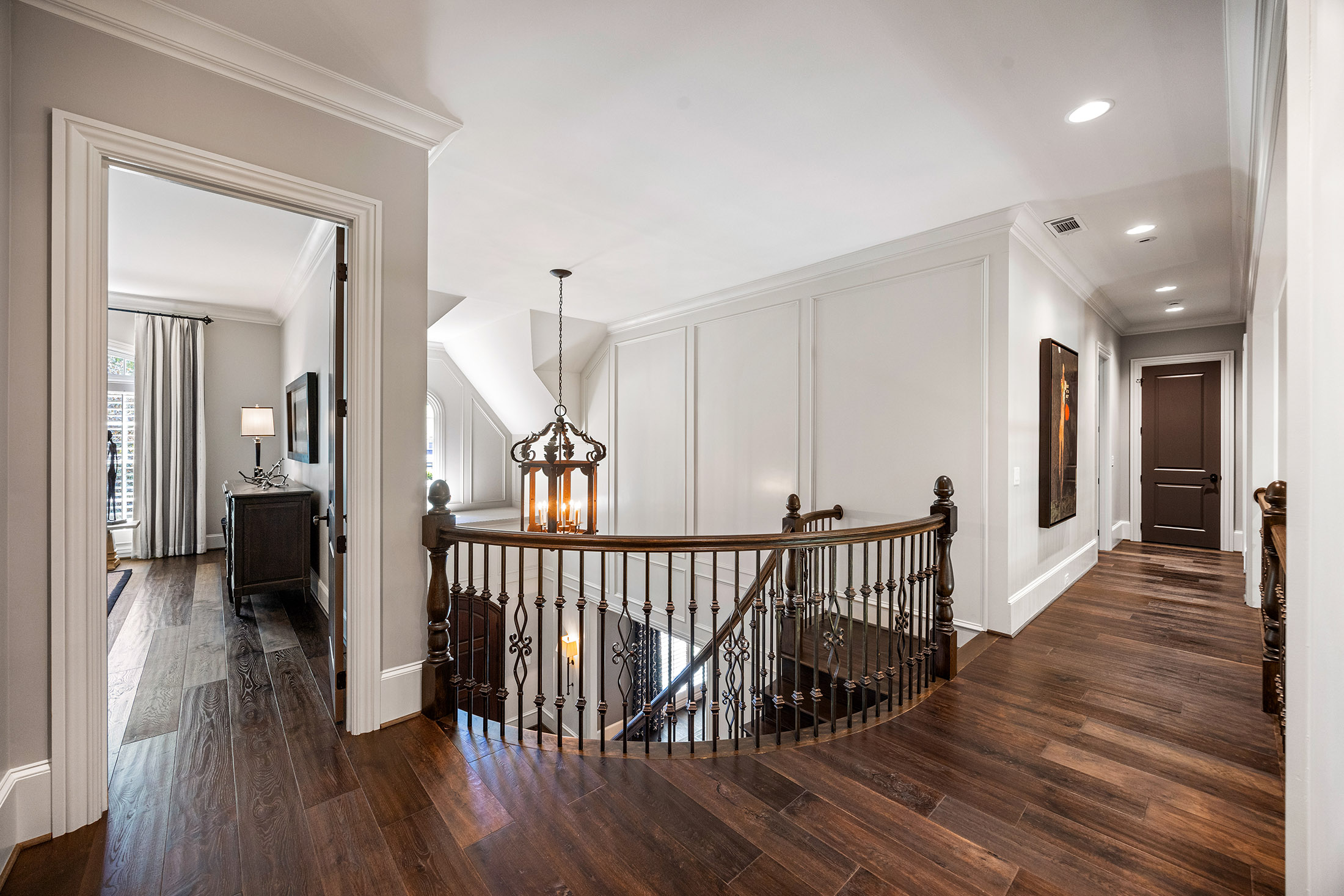  Buckhead Estate Pairs Architectural Presence with Richly Layered Interiors - 物件實景