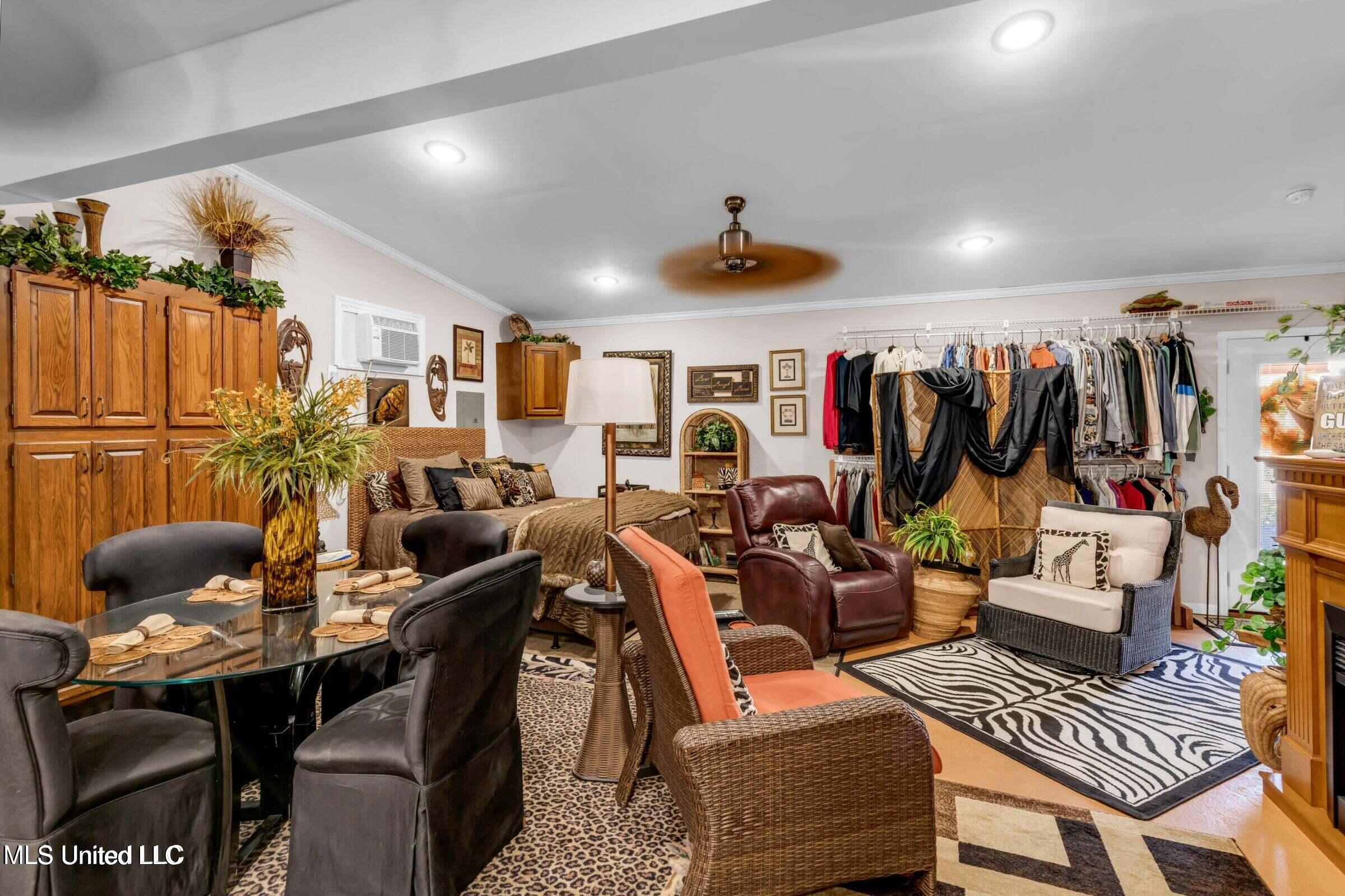 Biloxi, Mississippi, 39530, United States, 3 Bedrooms Bedrooms, ,3 BathroomsBathrooms,Residential,For Sale,1991800