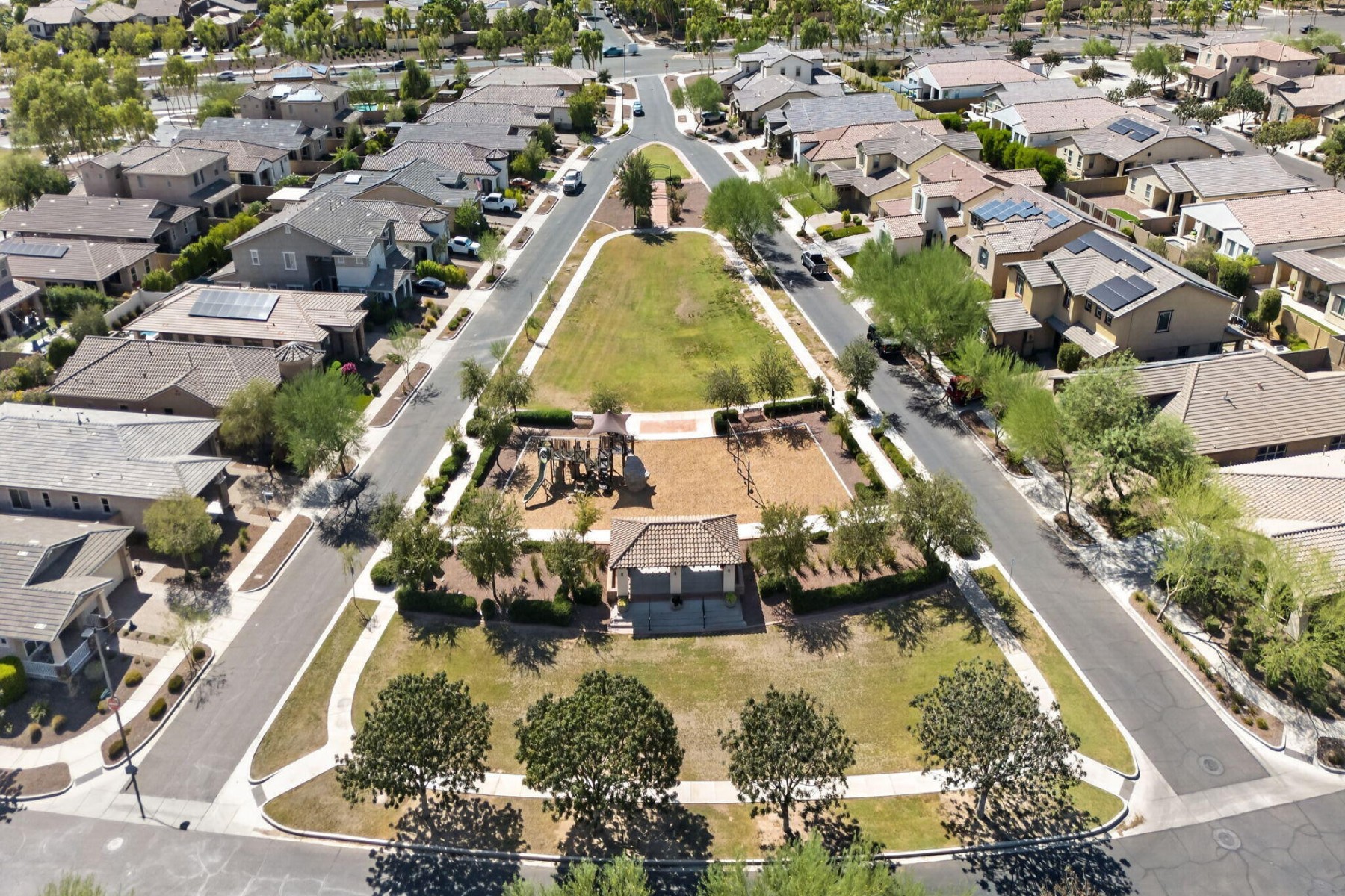  20668 W Park Meadows Drive, Buckeye, AZ 85396 - 物件實景