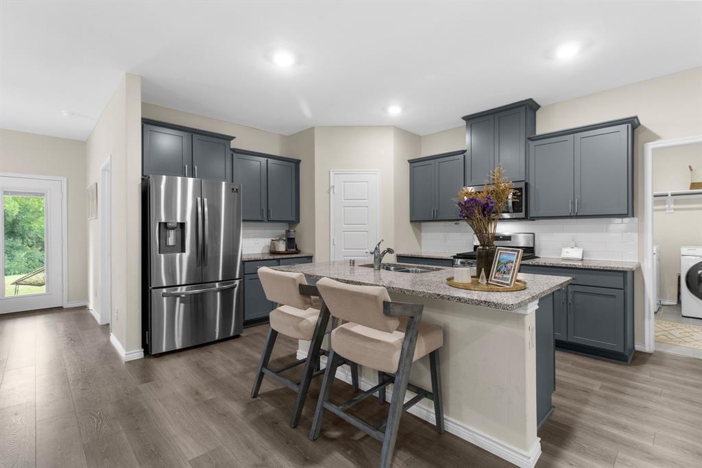 Little Elm, Texas, 75068, United States, 4 Bedrooms Bedrooms, ,3 BathroomsBathrooms,Residential,For Sale,1826722