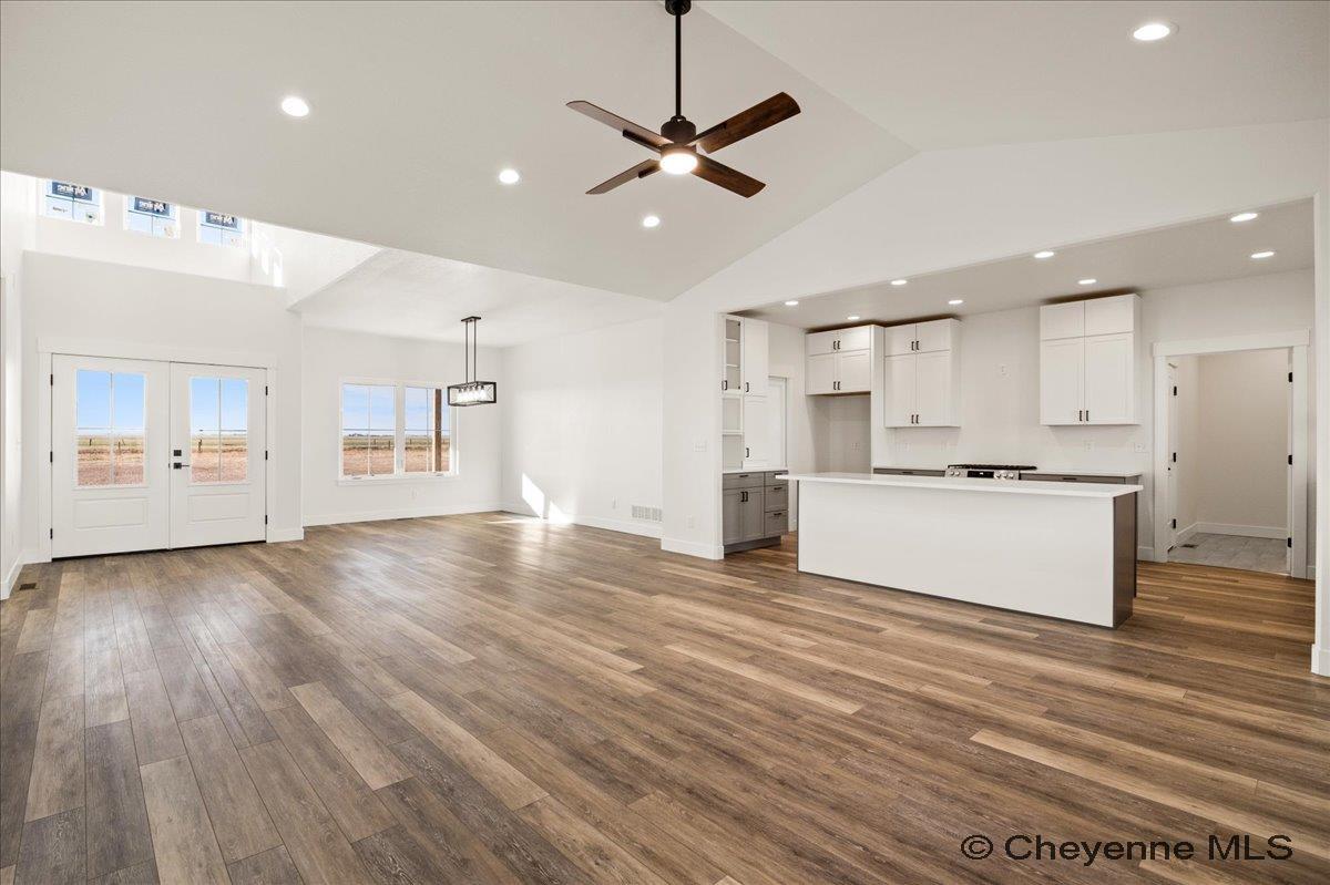 Cheyenne, Wyoming, 82009, United States, 3 Bedrooms Bedrooms, ,2 BathroomsBathrooms,Residential,For Sale,1875233
