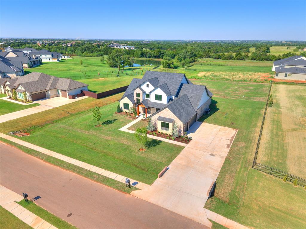 Edmond, Oklahoma, 73025, United States, 4 Bedrooms Bedrooms, ,4 BathroomsBathrooms,Residential,For Sale,1981952