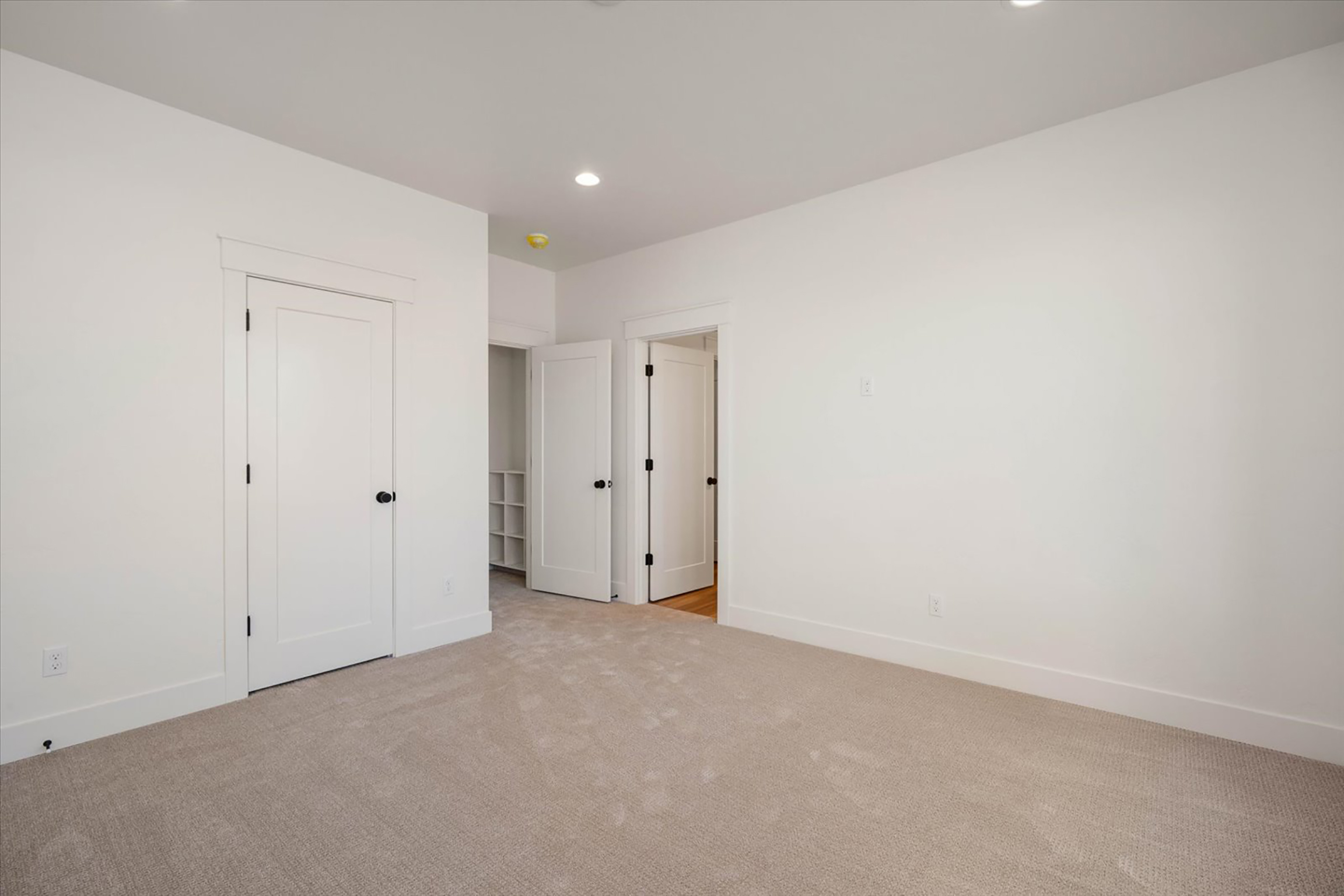  5 bed plus den and 2nd family room, great plan - 物件實景