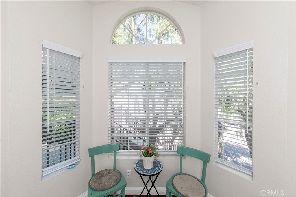 Aliso Viejo, California, 92656, United States, 2 Bedrooms Bedrooms, ,2 BathroomsBathrooms,Residential,For Sale,1901235