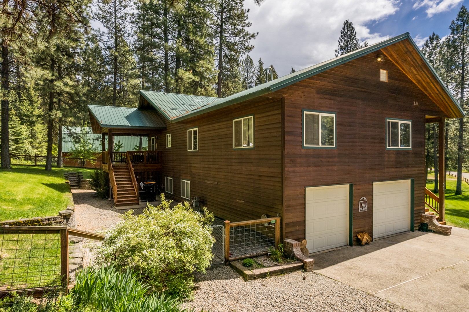 Moyie Springs, Idaho, 83845, United States, 4 Bedrooms Bedrooms, ,3 BathroomsBathrooms,Residential,For Sale,2033523