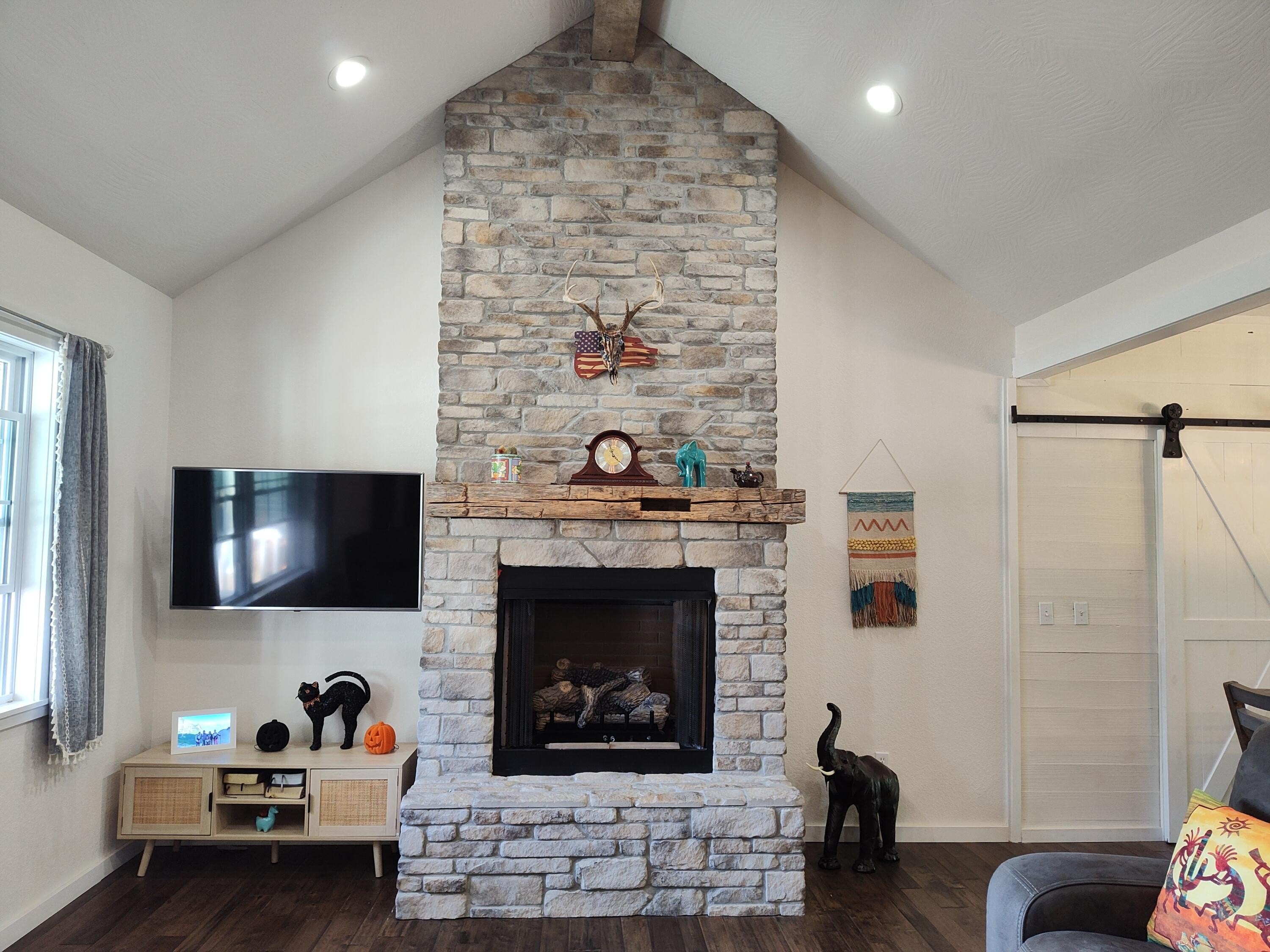 Buffalo, Missouri, 65622, United States, 3 Bedrooms Bedrooms, ,2 BathroomsBathrooms,Residential,For Sale,1974176