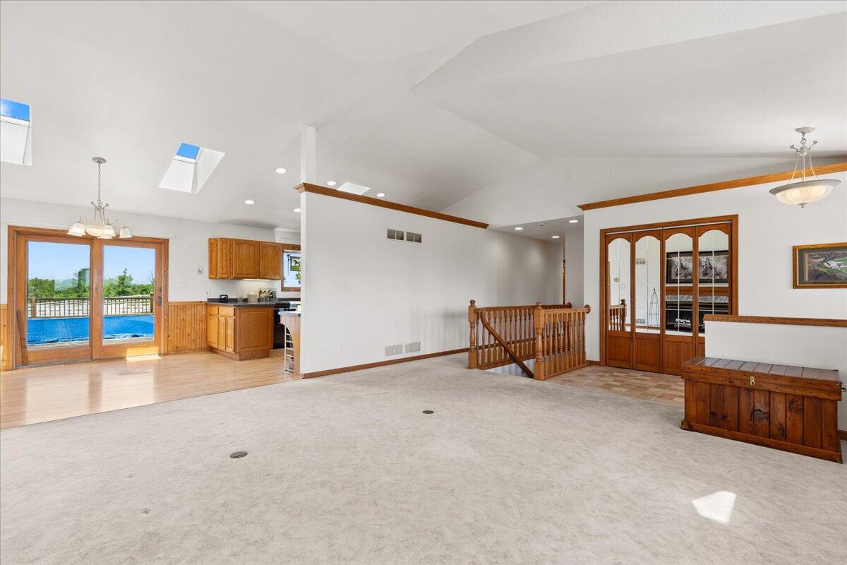 Hubbard, Wisconsin, 53035, United States, 4 Bedrooms Bedrooms, ,4 BathroomsBathrooms,Residential,For Sale,1885428