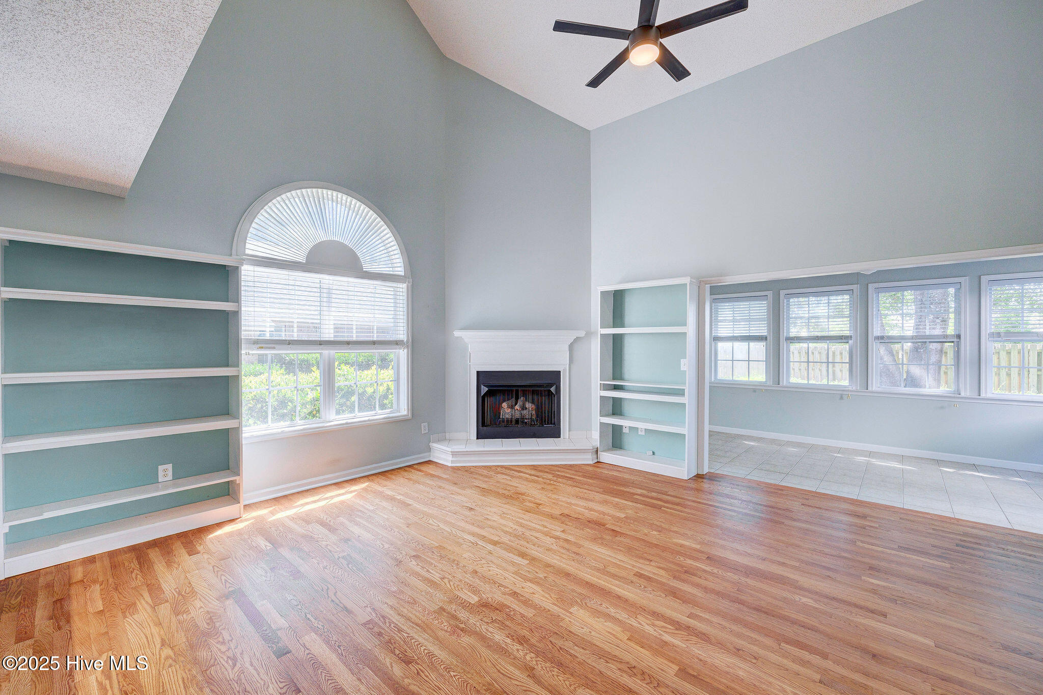 Carolina Beach, North Carolina, 28428, United States, 2 Bedrooms Bedrooms, ,2 BathroomsBathrooms,Residential,For Sale,1956851