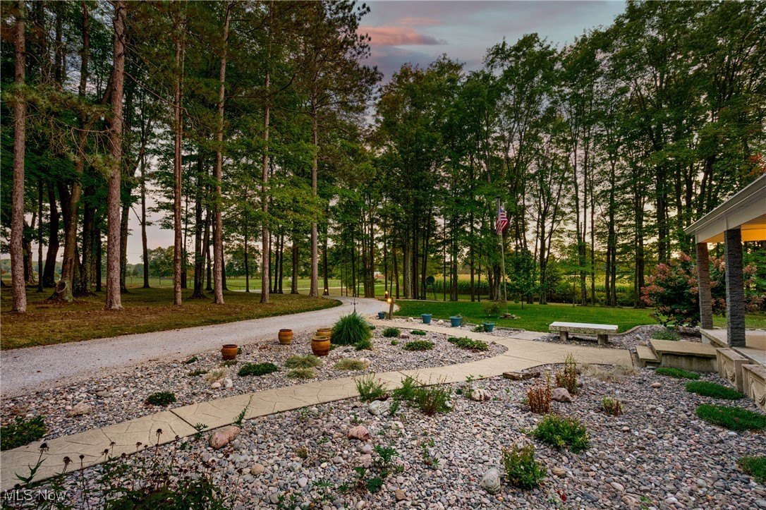 Kinsman, Ohio, 44428, United States, 4 Bedrooms Bedrooms, ,4 BathroomsBathrooms,Residential,For Sale,1983424