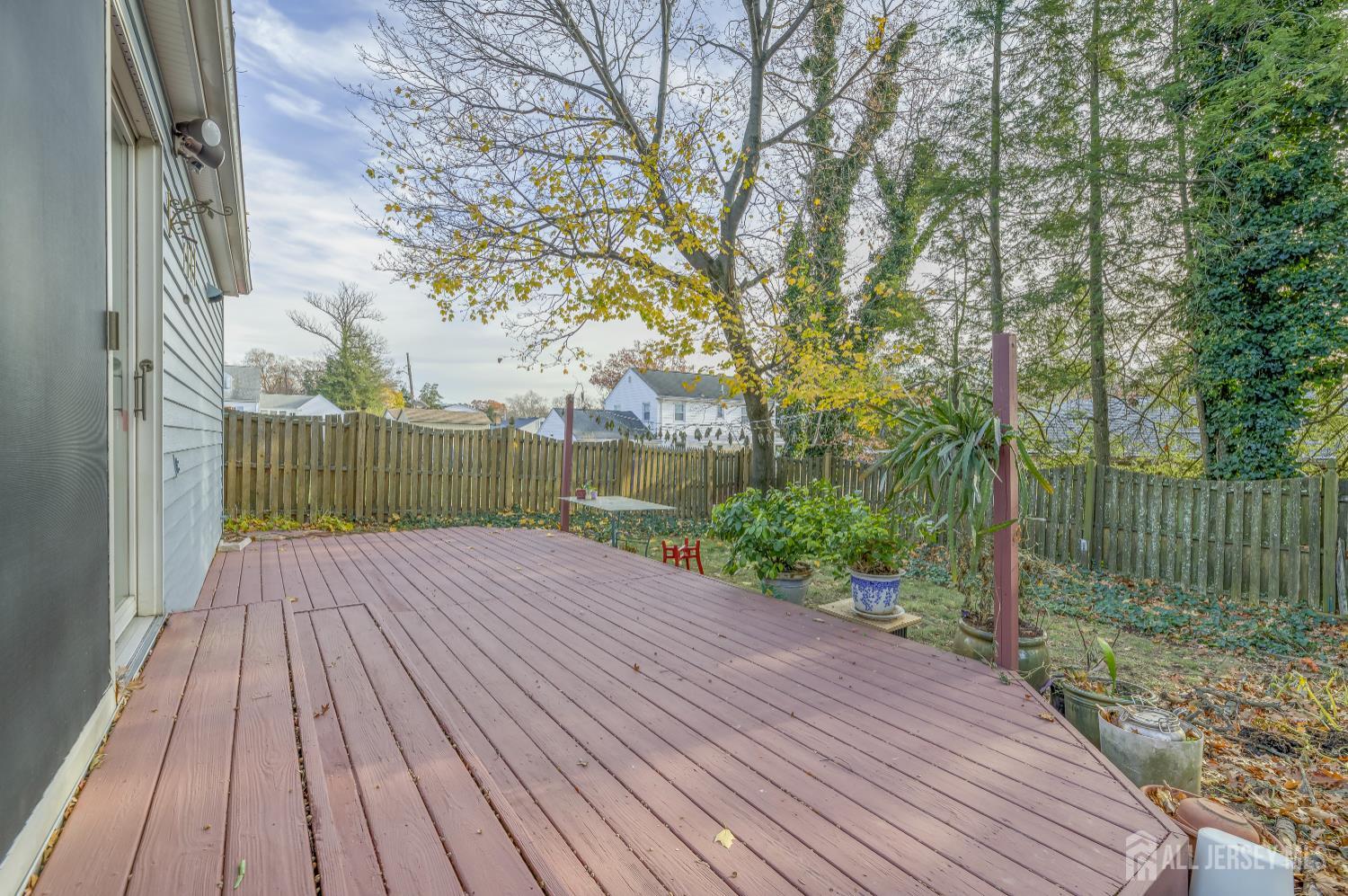 New Brunswick, New Jersey, 08901, United States, 4 Bedrooms Bedrooms, ,4 BathroomsBathrooms,Residential,For Sale,1996450