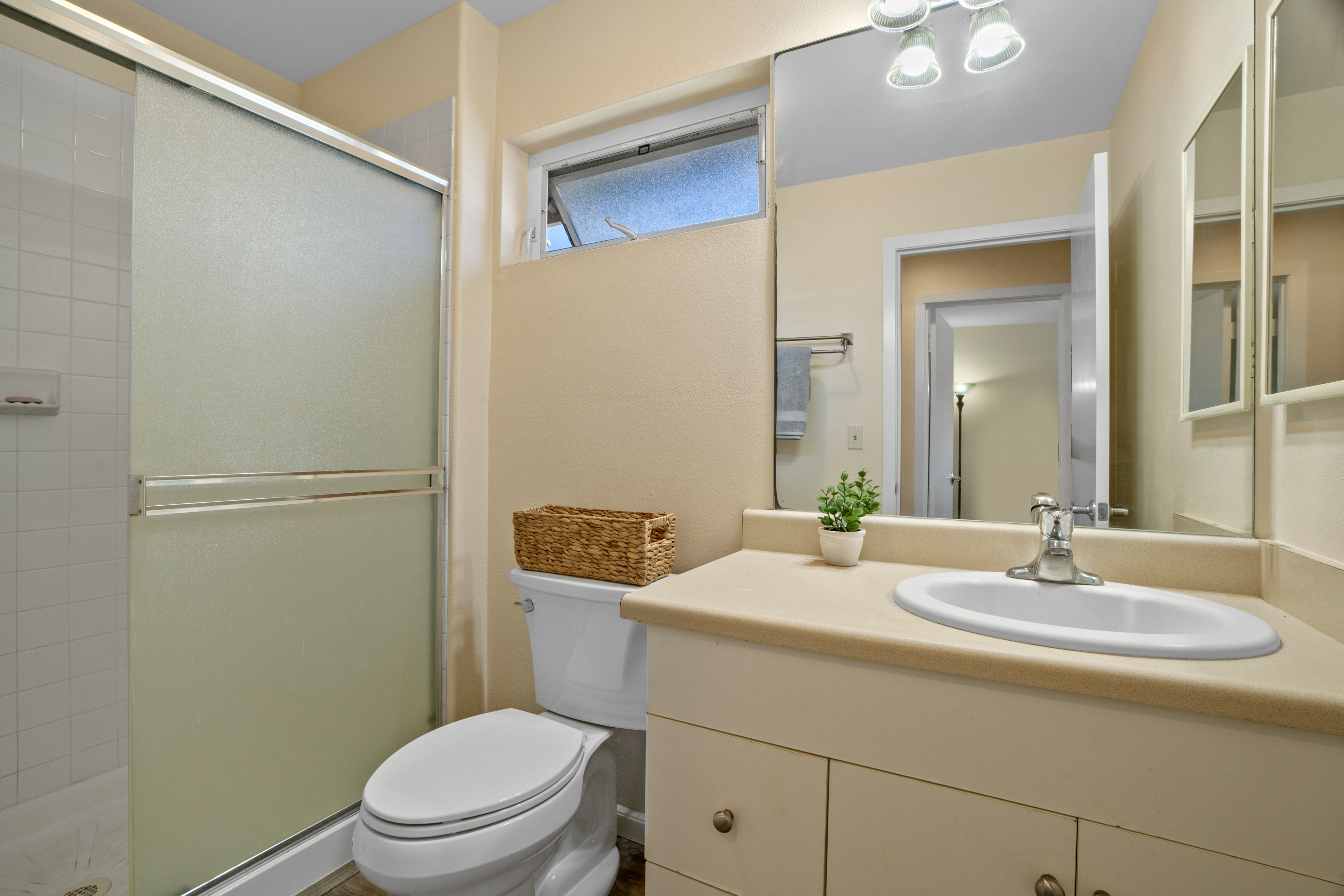 Lihue, Hawaii, 96766, United States, 3 Bedrooms Bedrooms, ,3 BathroomsBathrooms,Residential,For Sale,1933195
