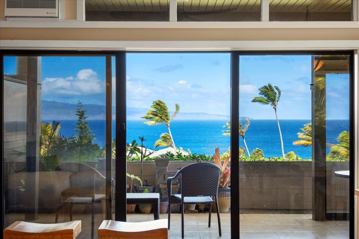 Lahaina, Hawaii, 96761, United States, 1 Bedroom Bedrooms, ,2 BathroomsBathrooms,Residential,For Sale,1999148