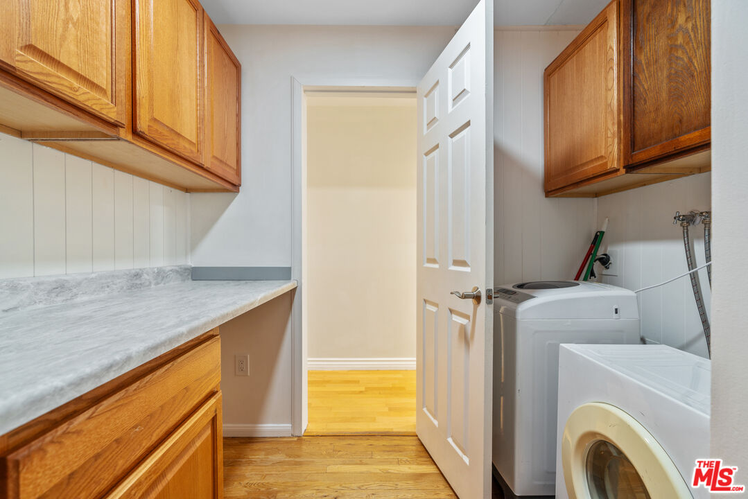 Calabasas, California, 91302, United States, 4 Bedrooms Bedrooms, ,4 BathroomsBathrooms,Residential,For Sale,2002110