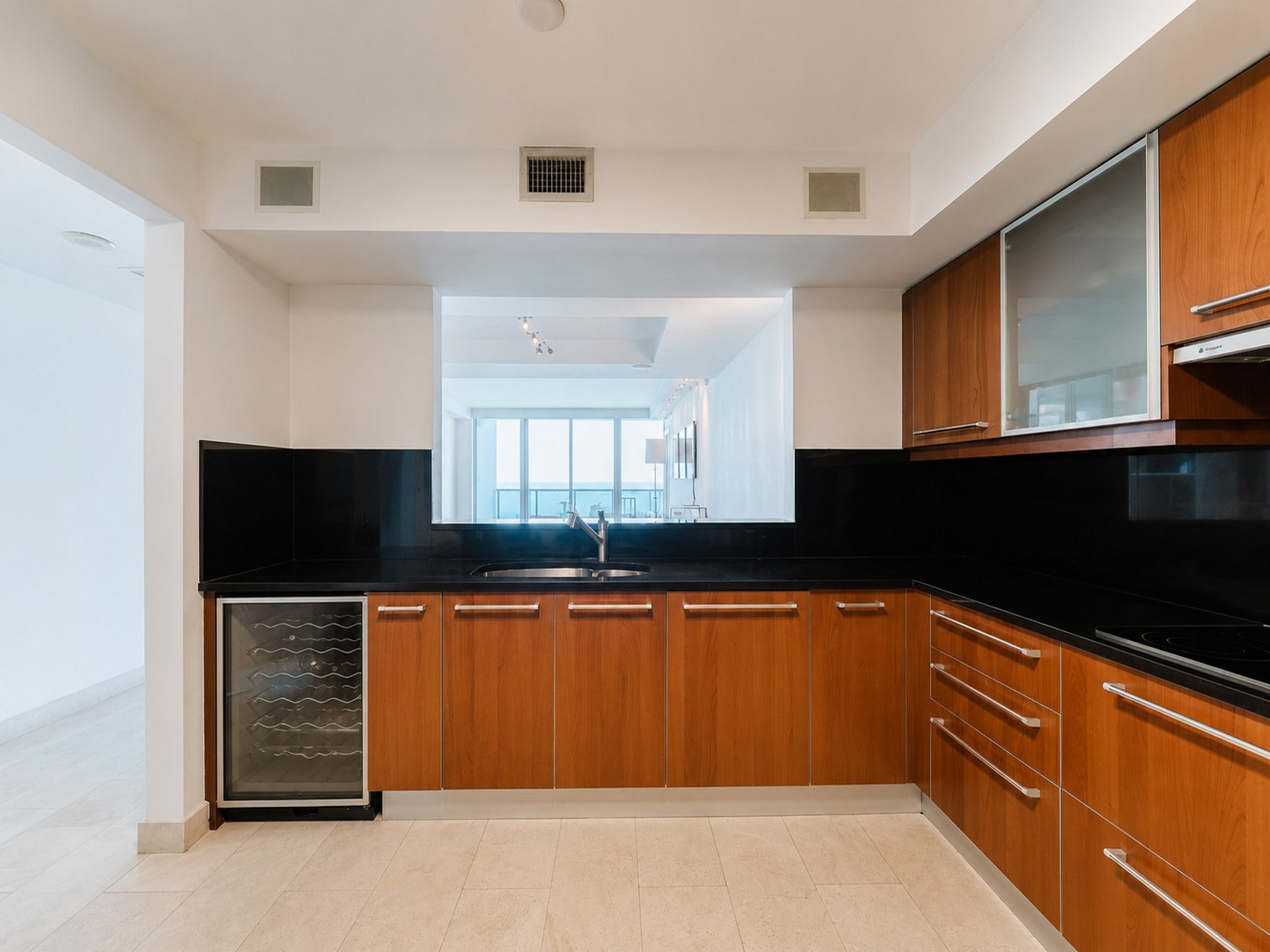  1331 Brickell Bay Dr, Miami, FL, 33131 - 物件實景