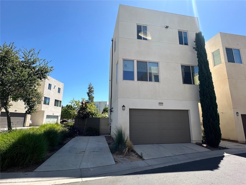 Irvine, California, 92618, United States, 3 Bedrooms Bedrooms, ,4 BathroomsBathrooms,Residential,For Sale,1987840