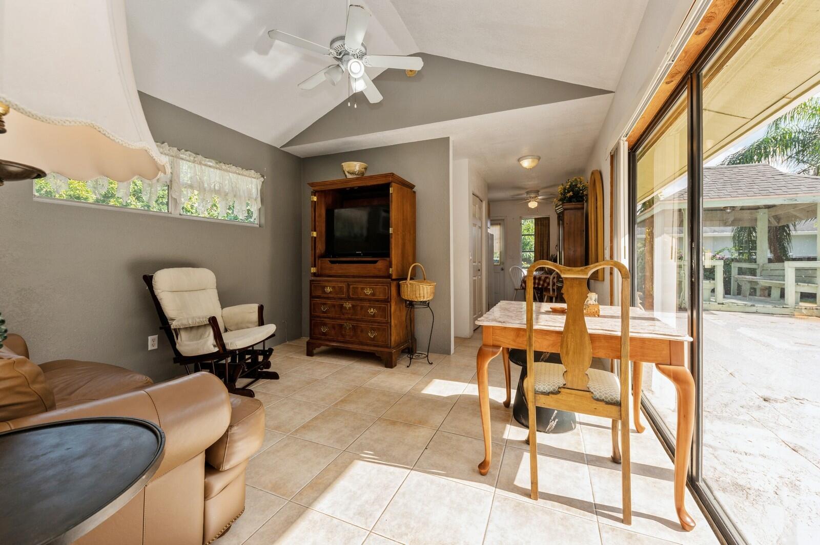 Haverhill, Florida, 33415, United States, 4 Bedrooms Bedrooms, ,4 BathroomsBathrooms,Residential,For Sale,1848793