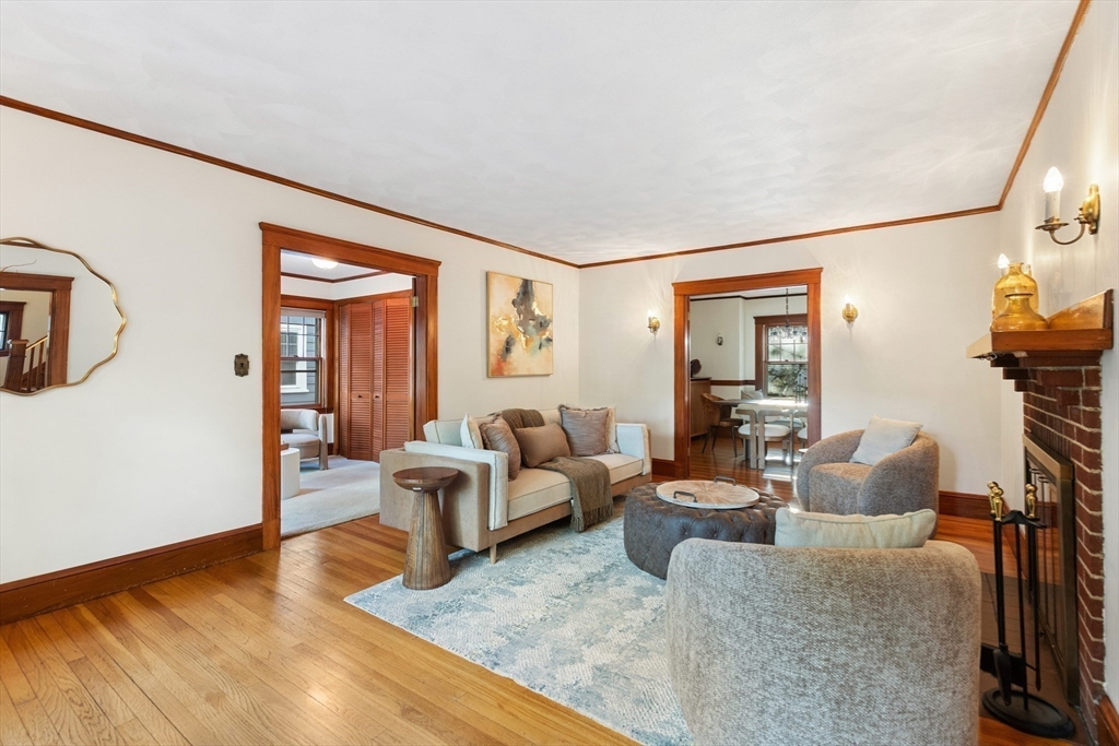 Malden, Massachusetts, 02148, United States, 3 Bedrooms Bedrooms, ,2 BathroomsBathrooms,Residential,For Sale,1942894