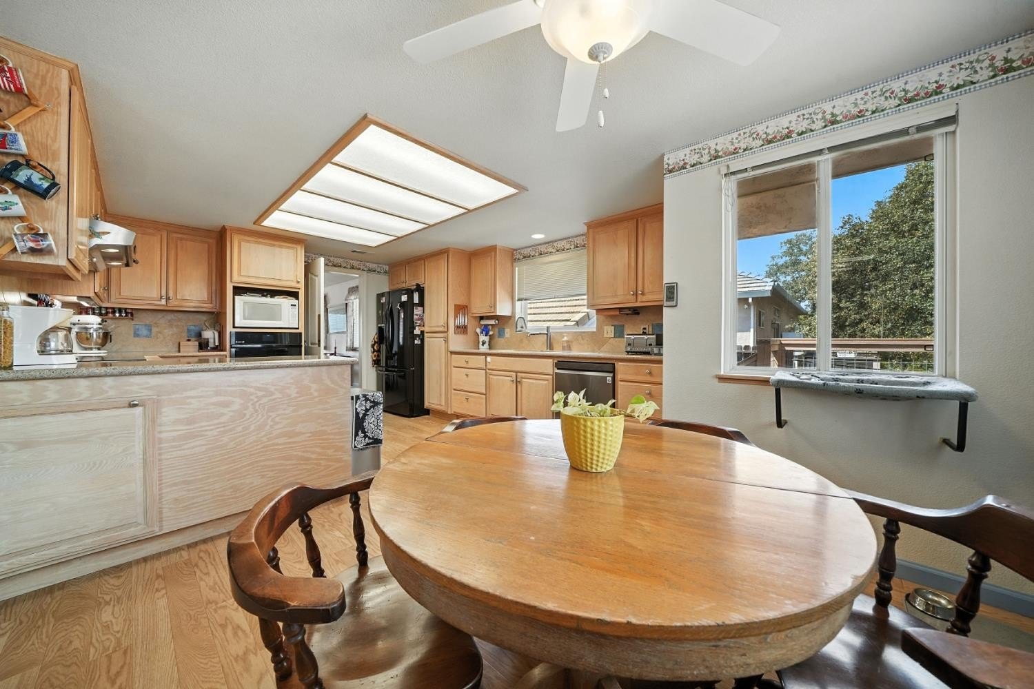 Wallace, California, 95254, United States, 4 Bedrooms Bedrooms, ,3 BathroomsBathrooms,Residential,For Sale,1976011