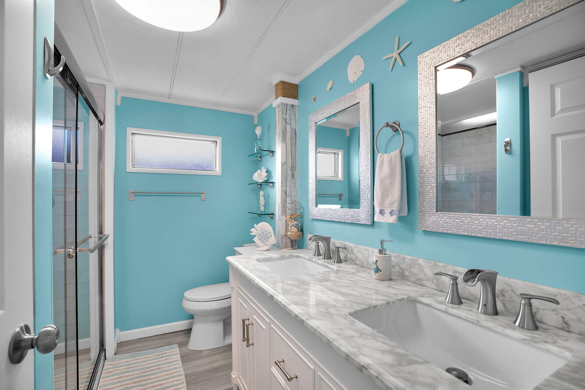 MARATHON, Florida, 33050, United States, 2 Bedrooms Bedrooms, ,2 BathroomsBathrooms,Residential,For Sale,1903685
