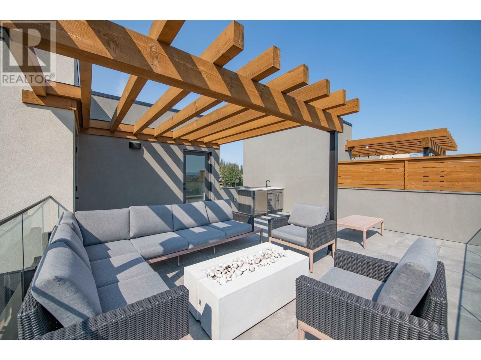 VERNON, British Columbia, V1H 0A5, CA, 4 Bedrooms Bedrooms, ,3 BathroomsBathrooms,Residential,For Sale,1839101