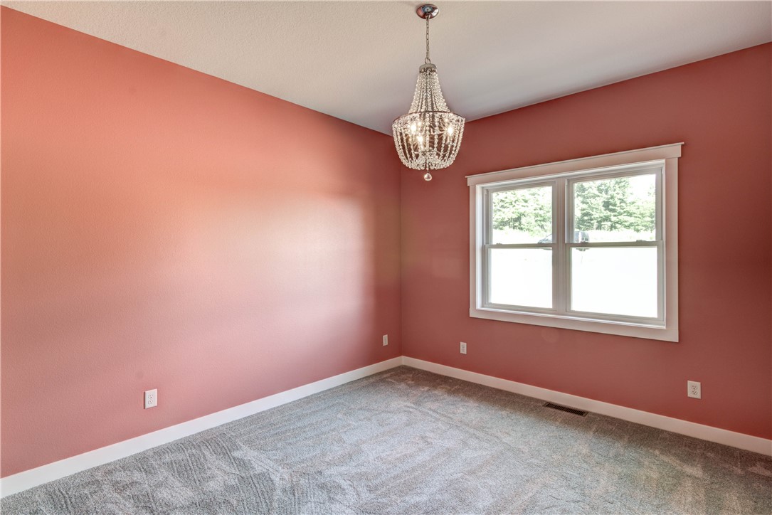 Eau Claire, Wisconsin, 54701, United States, 3 Bedrooms Bedrooms, ,2 BathroomsBathrooms,Residential,For Sale,1915166