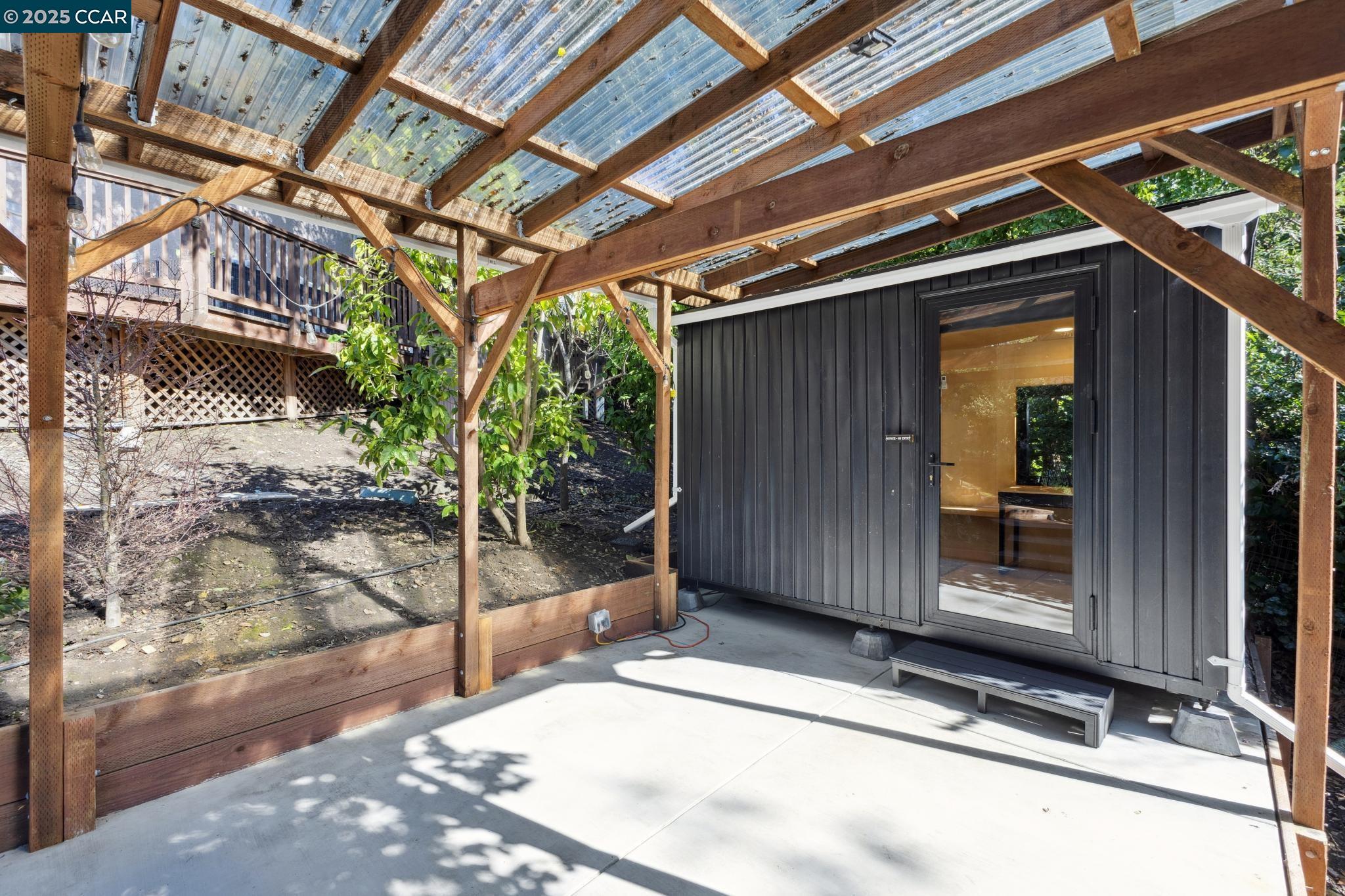 Orinda, California, 94563, United States, 4 Bedrooms Bedrooms, ,3 BathroomsBathrooms,Residential,For Sale,1804966